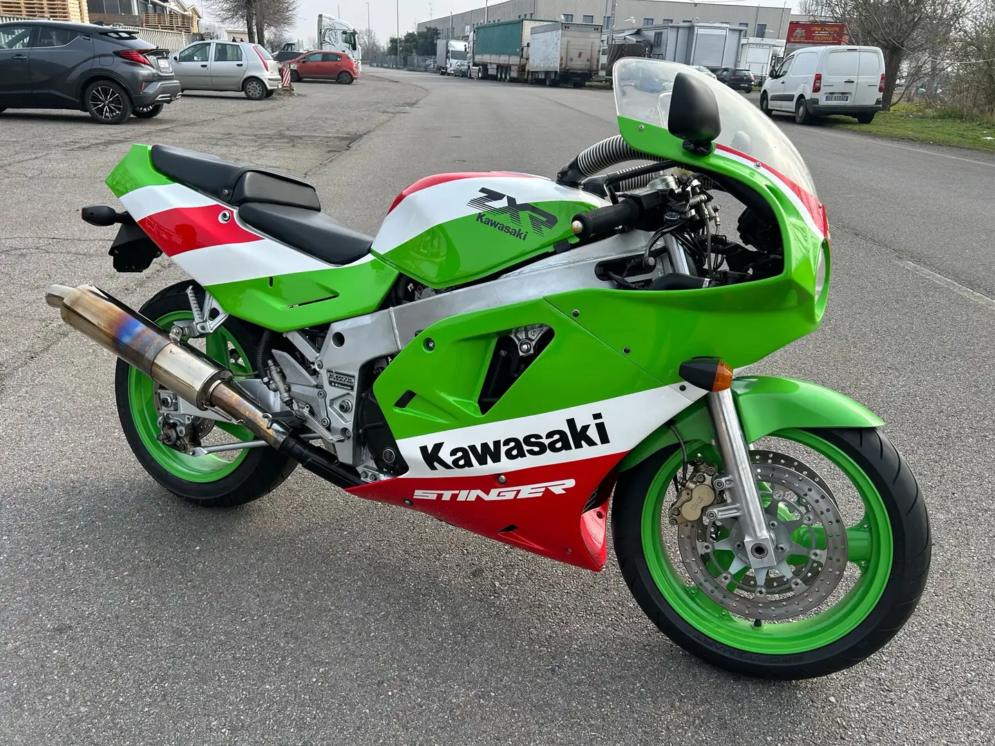 Kawasaki ZXR 750 STINGER - 2