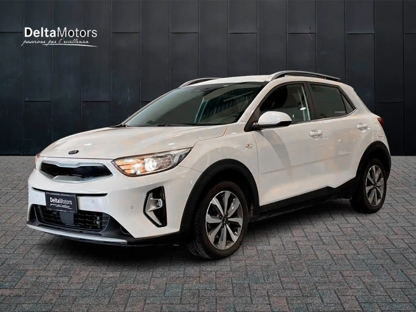 Kia Stonic 1.0 T-GDi 100 CV MHEV iMT Style Bianco - 1