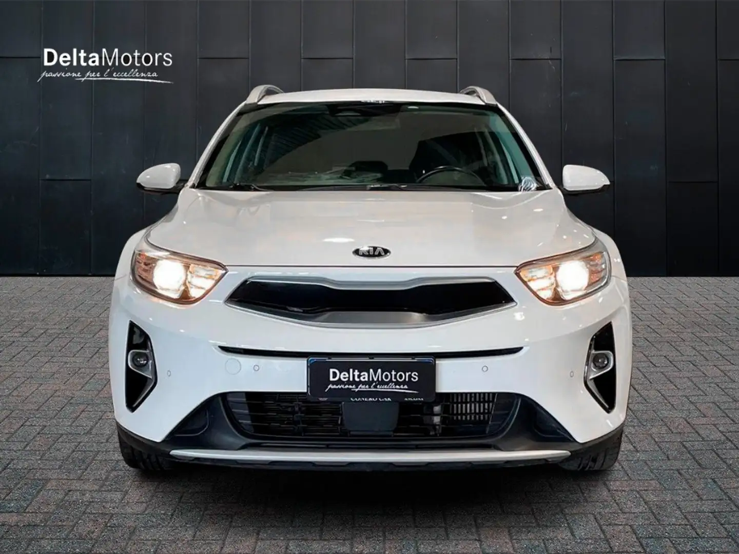 Kia Stonic 1.0 T-GDi 100 CV MHEV iMT Style Bianco - 2