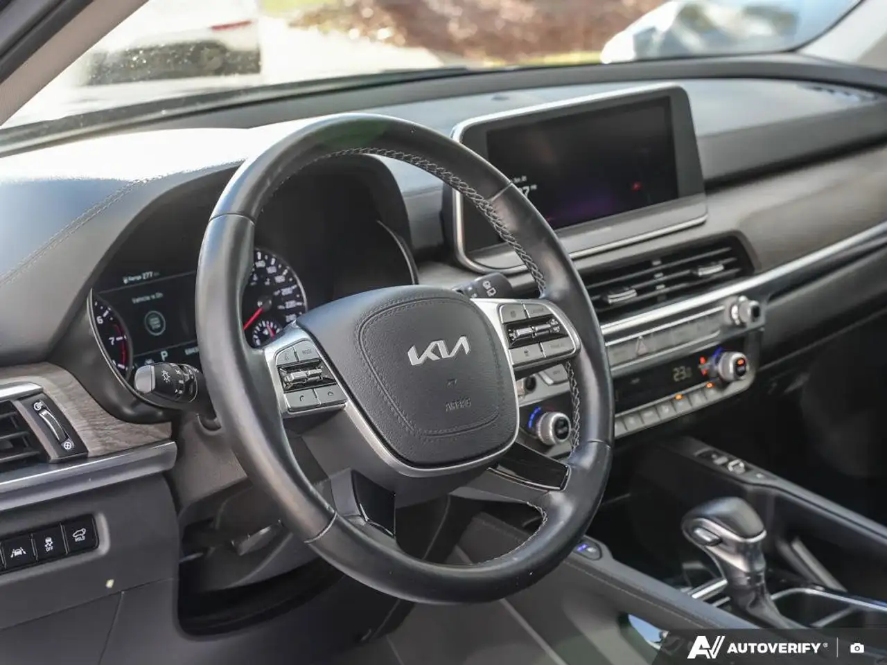 Kia Telluride снимка Kia Telluride