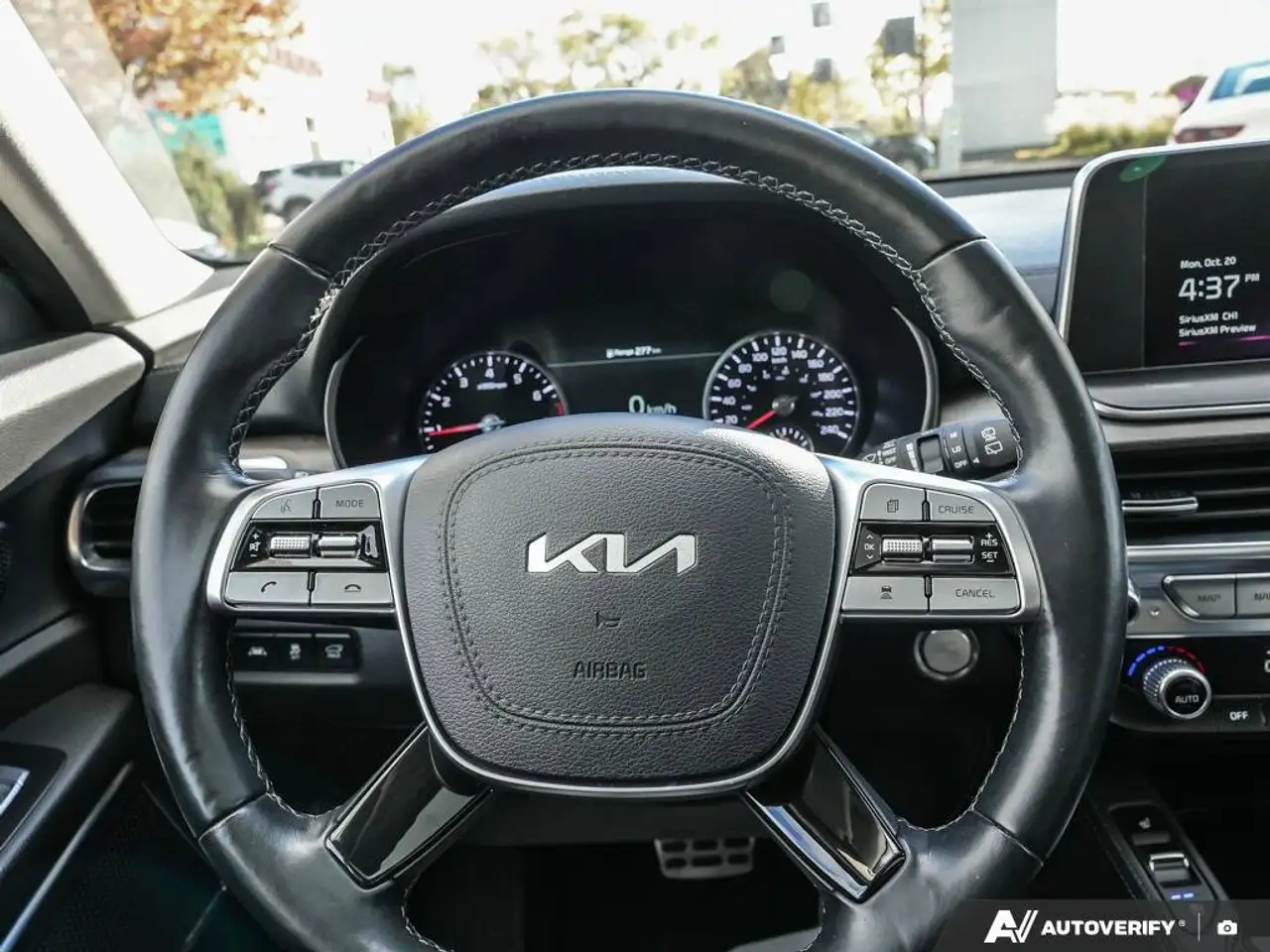 Kia Telluride снимка Kia Telluride