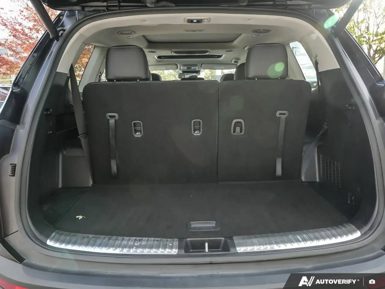 Kia Telluride снимка Kia Telluride