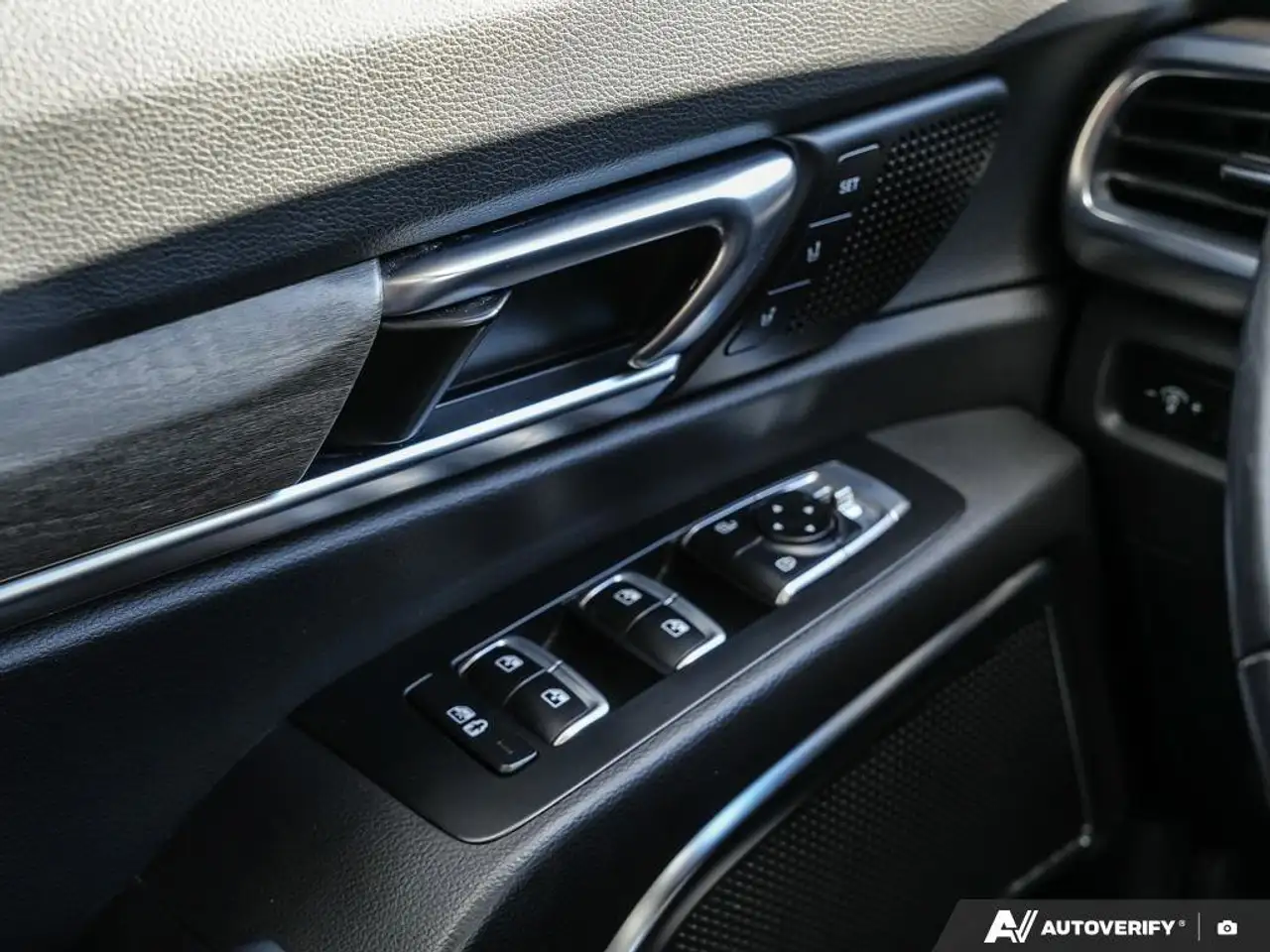 Kia Telluride снимка Kia Telluride