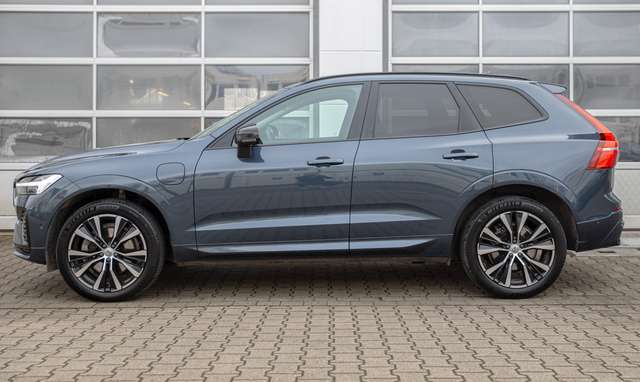 Volvo XC60 T8 Plus Dark AWD AHK*Schiebedach*Standheizung*ACC