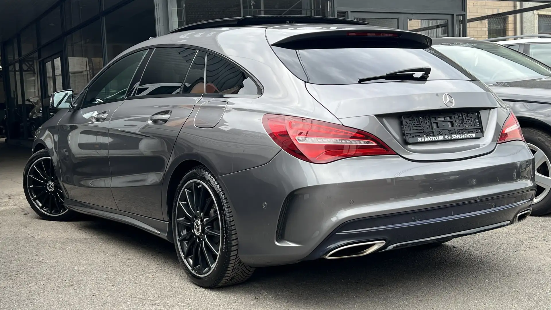 Mercedes-Benz CLA 180 CLA 180 Business Solution AMG (EU6d-TEMP Grau - 2