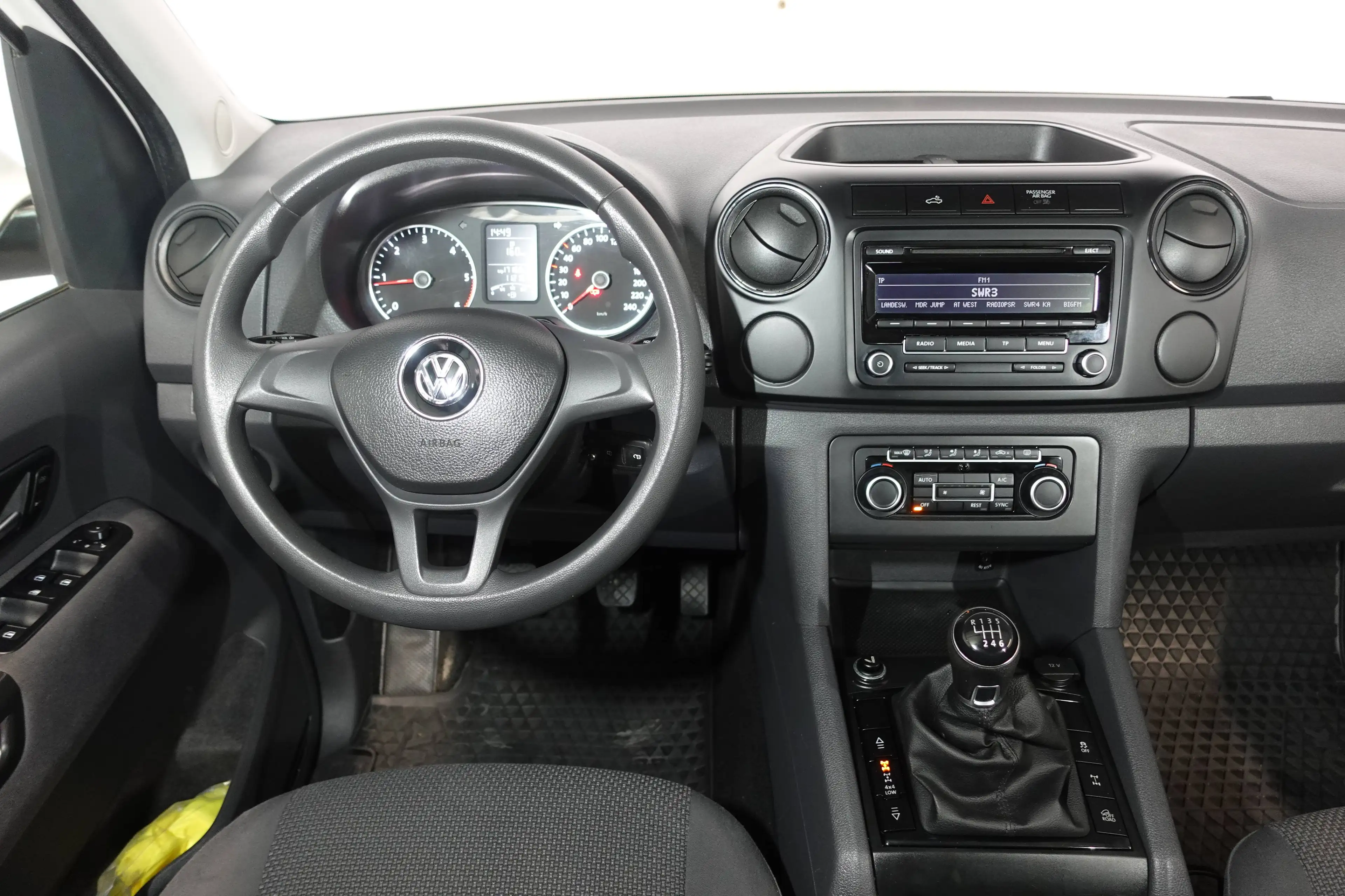 Volkswagen Amarok Trendline DoubleCab 4Motion 1.Hand TÜV Neu — photo 15