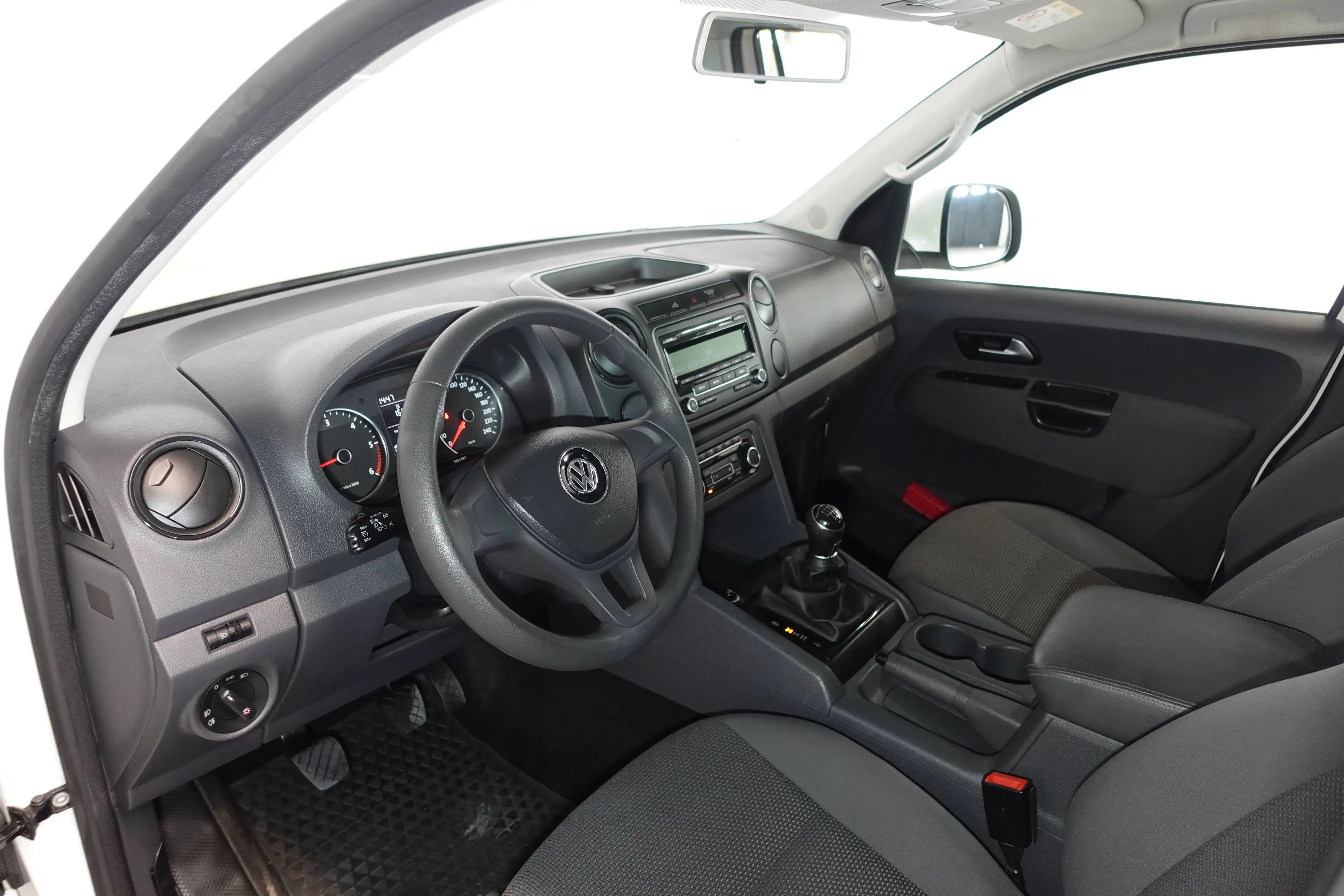 Volkswagen Amarok Trendline DoubleCab 4Motion 1.Hand TÜV Neu — photo 13