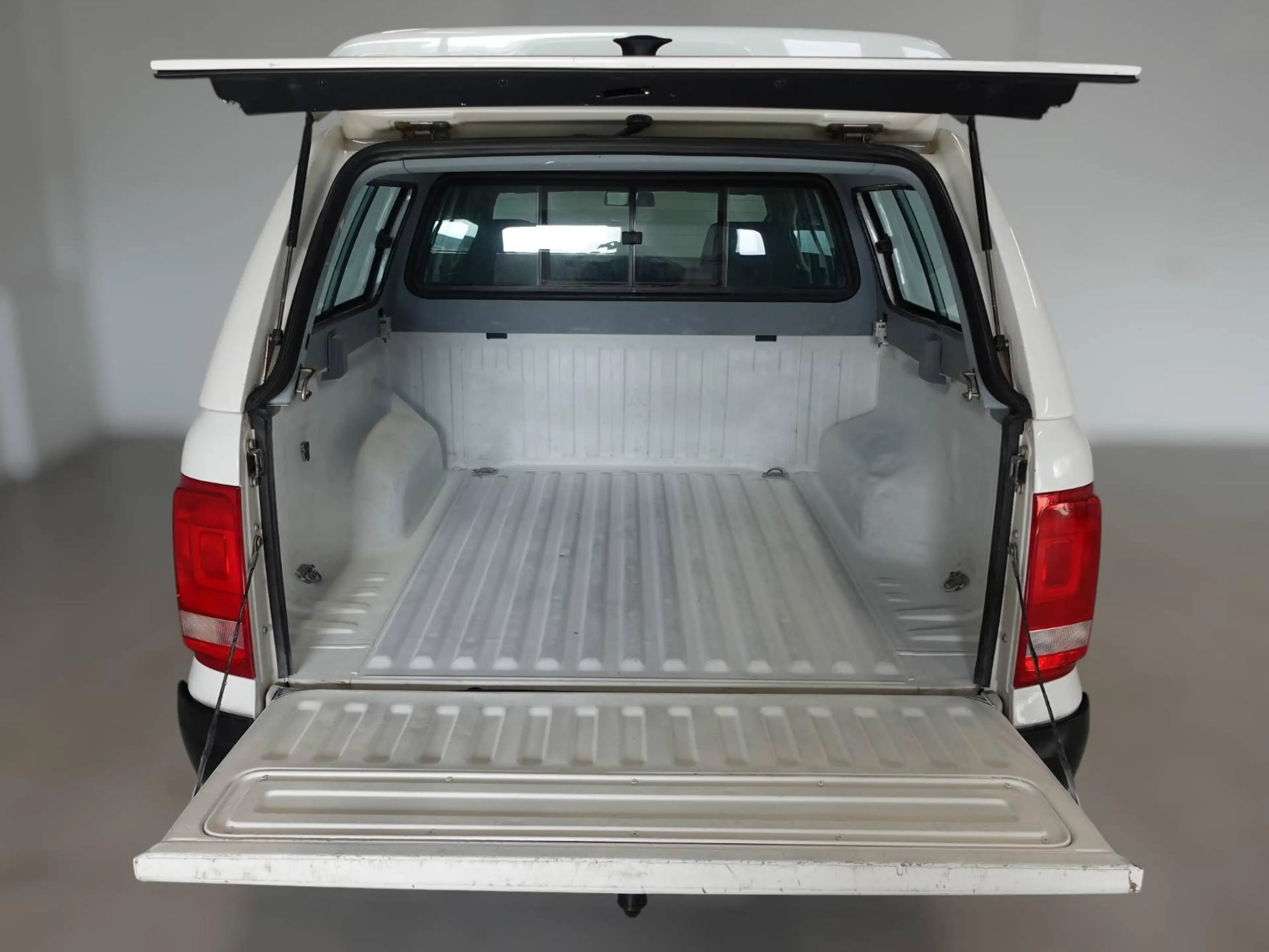 Volkswagen Amarok Trendline DoubleCab 4Motion 1.Hand TÜV Neu — photo 10