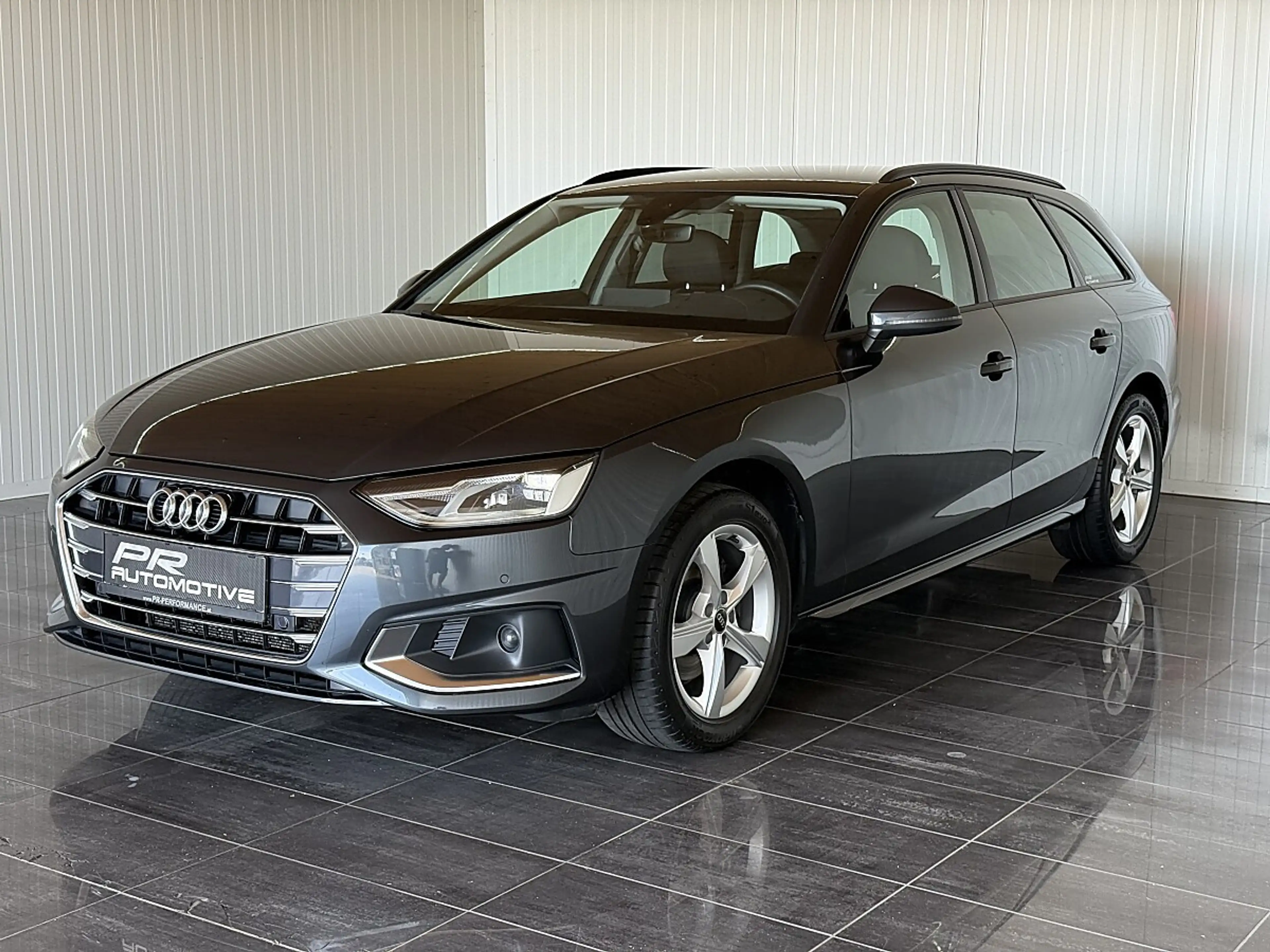 Audi A4 Avant 30 TDI advanced KAMERA*SPORTSITZE*1.BESITZ — photo 4