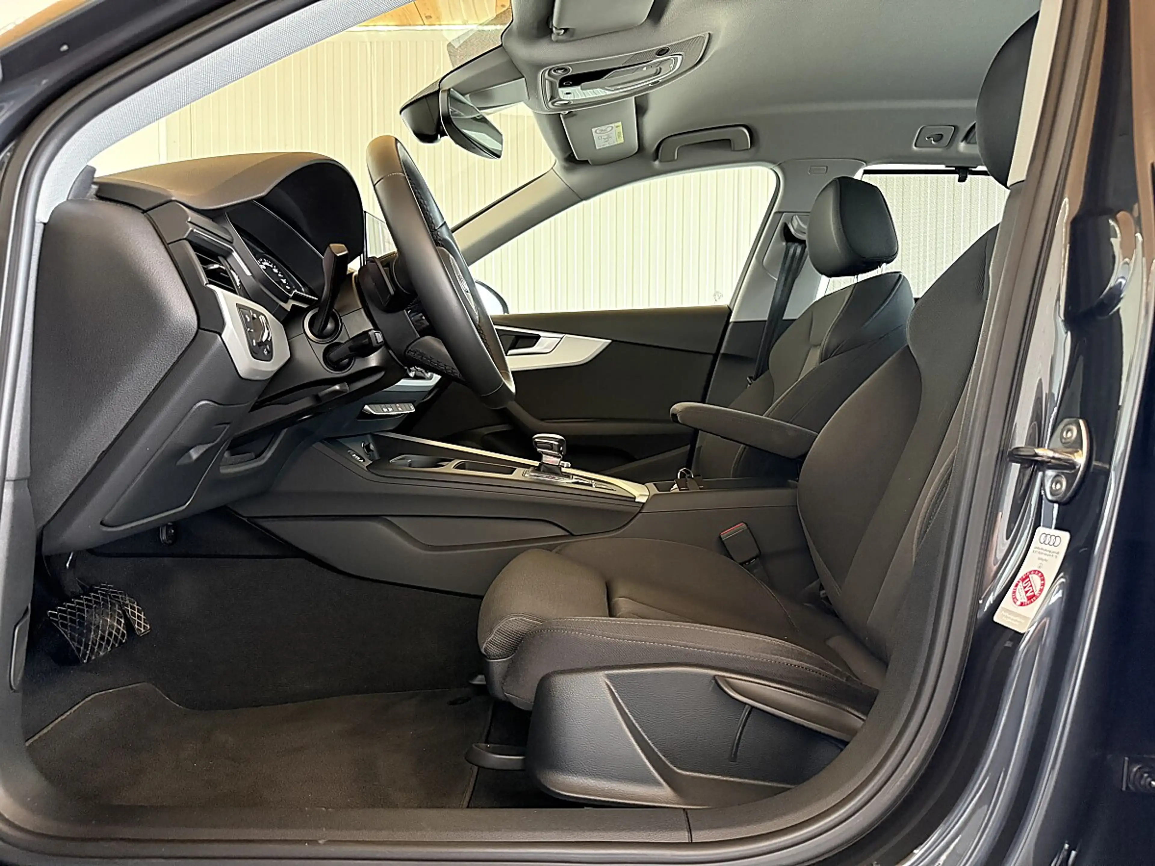 Audi A4 Avant 30 TDI advanced KAMERA*SPORTSITZE*1.BESITZ — photo 11