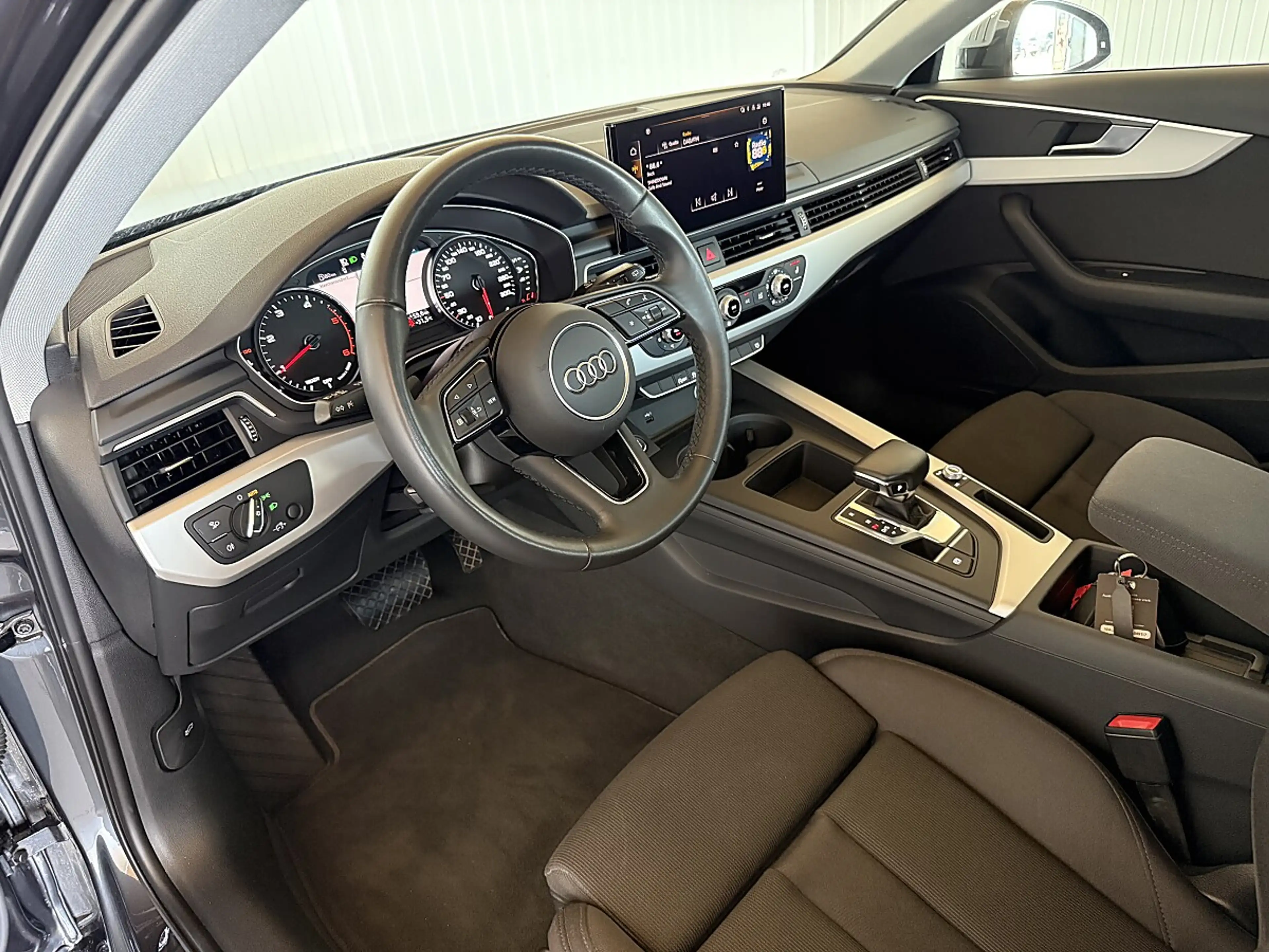 Audi A4 Avant 30 TDI advanced KAMERA*SPORTSITZE*1.BESITZ — photo 13