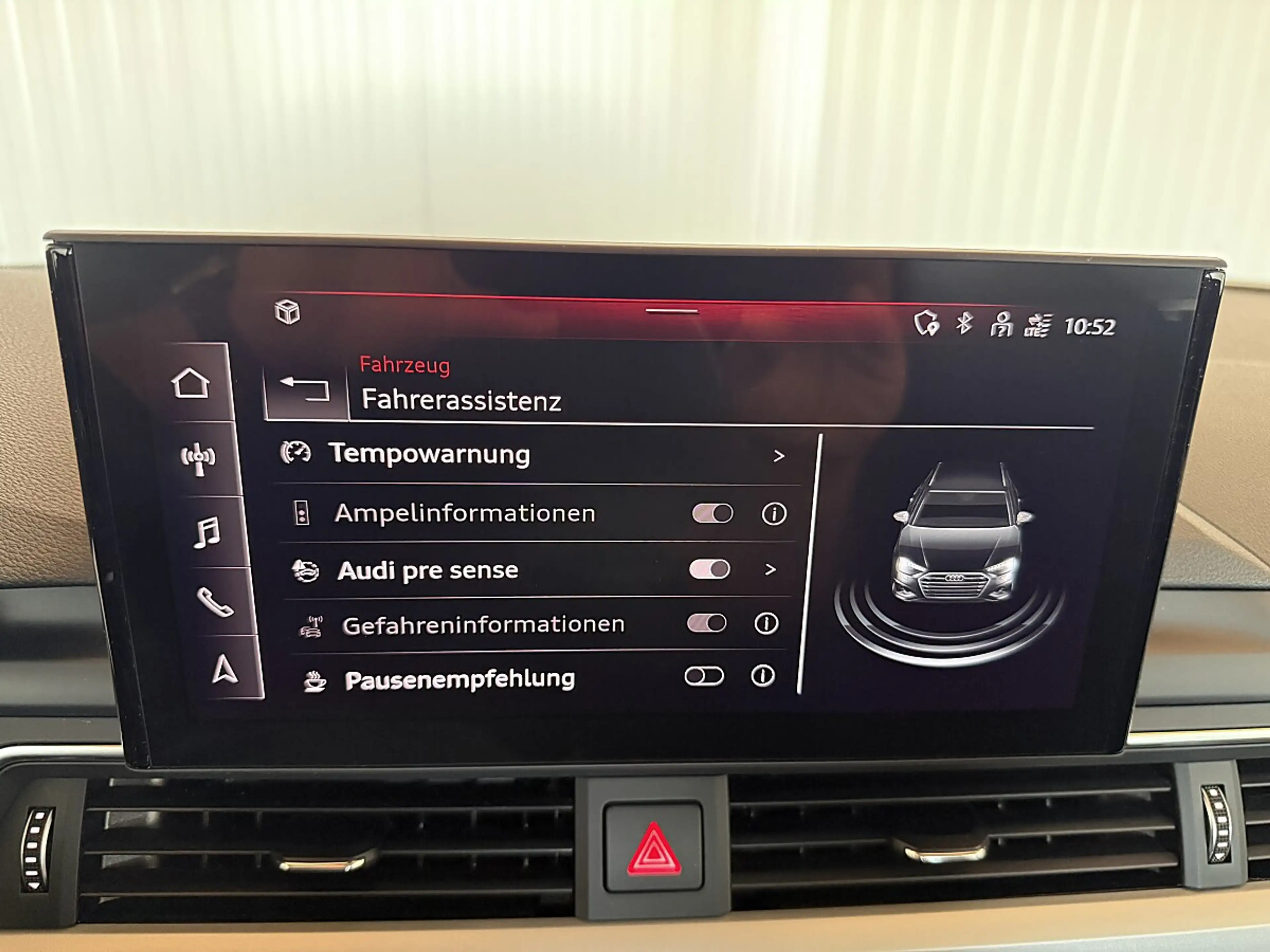 Audi A4 Avant 30 TDI advanced KAMERA*SPORTSITZE*1.BESITZ — photo 28