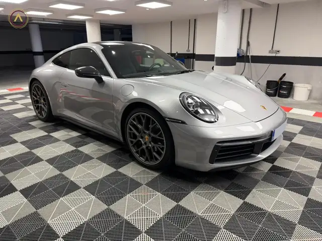 Porsche 992 Carrera Coupé PDK