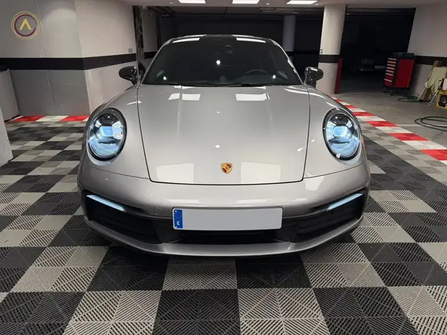 Porsche 992 Carrera Coupé PDK