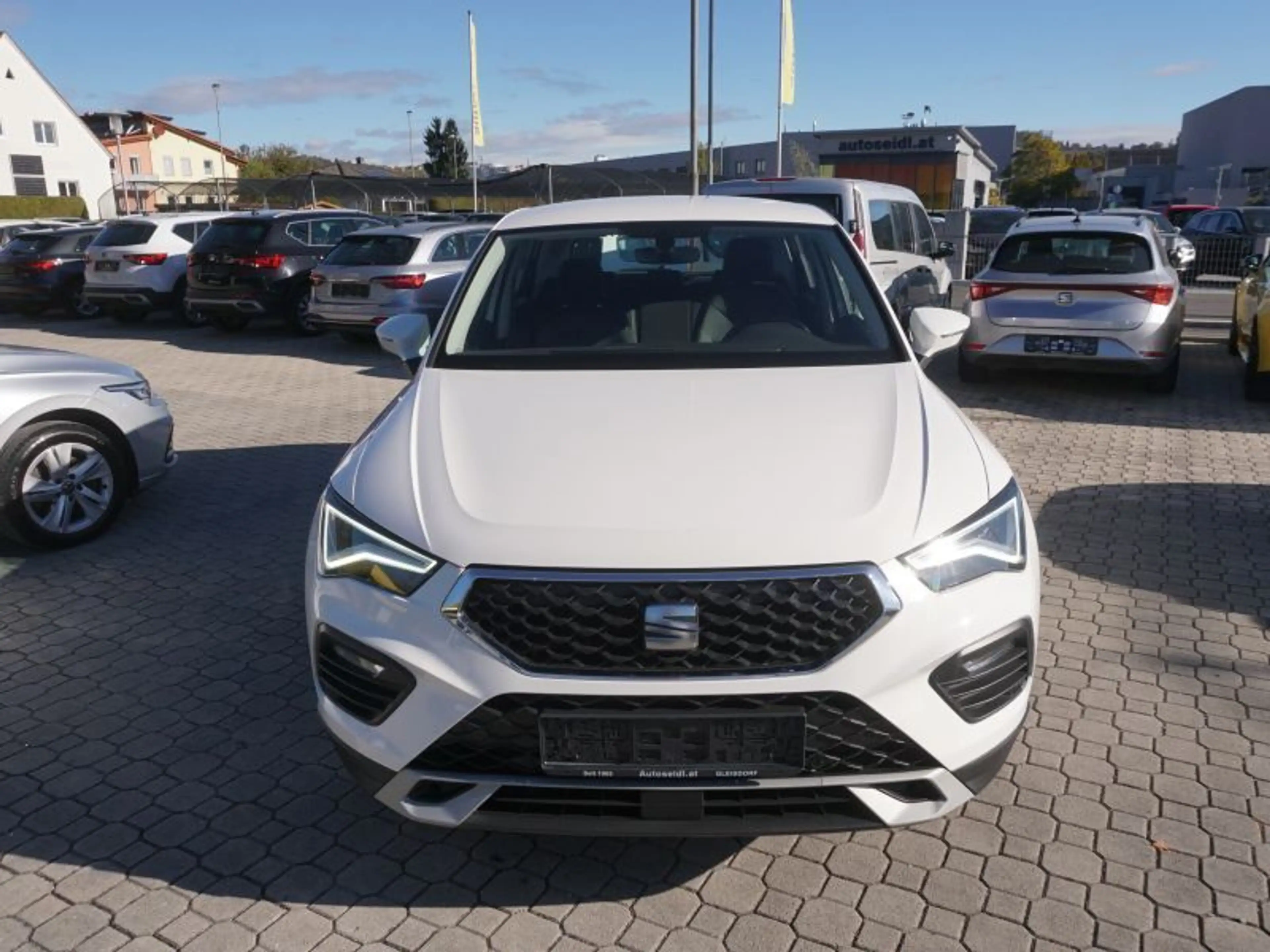 SEAT Ateca 2,0 Style 4WD TDI DSG *ALLRAD+VIRTUAL+LED* — photo 2