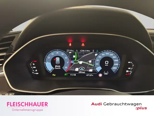 Audi Q3 view 12