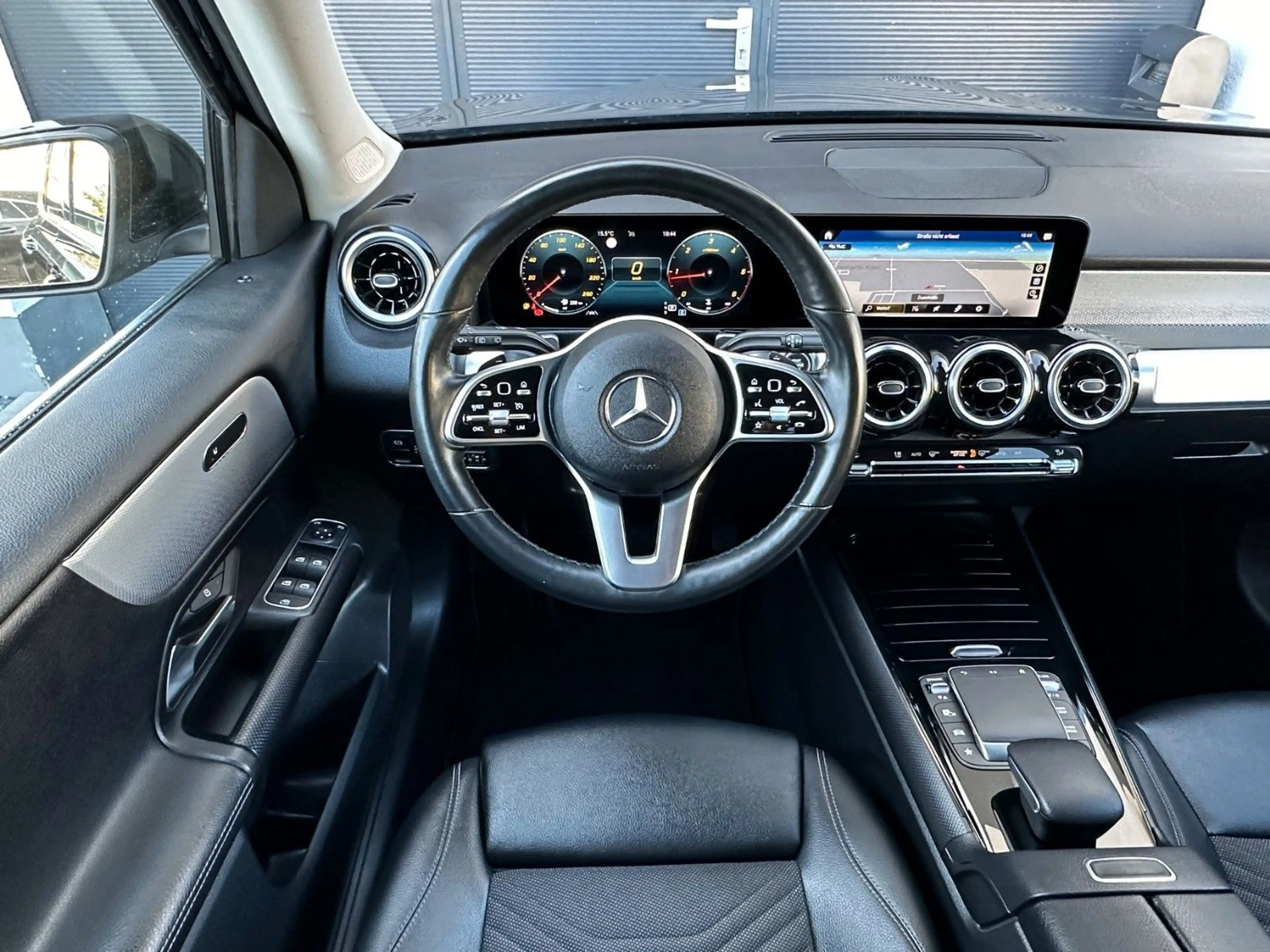 Mercedes-Benz GLB 200 d*STYLE*2HD*NAVI*T.LEDER*AHK*PDC*SHZ* — photo 10