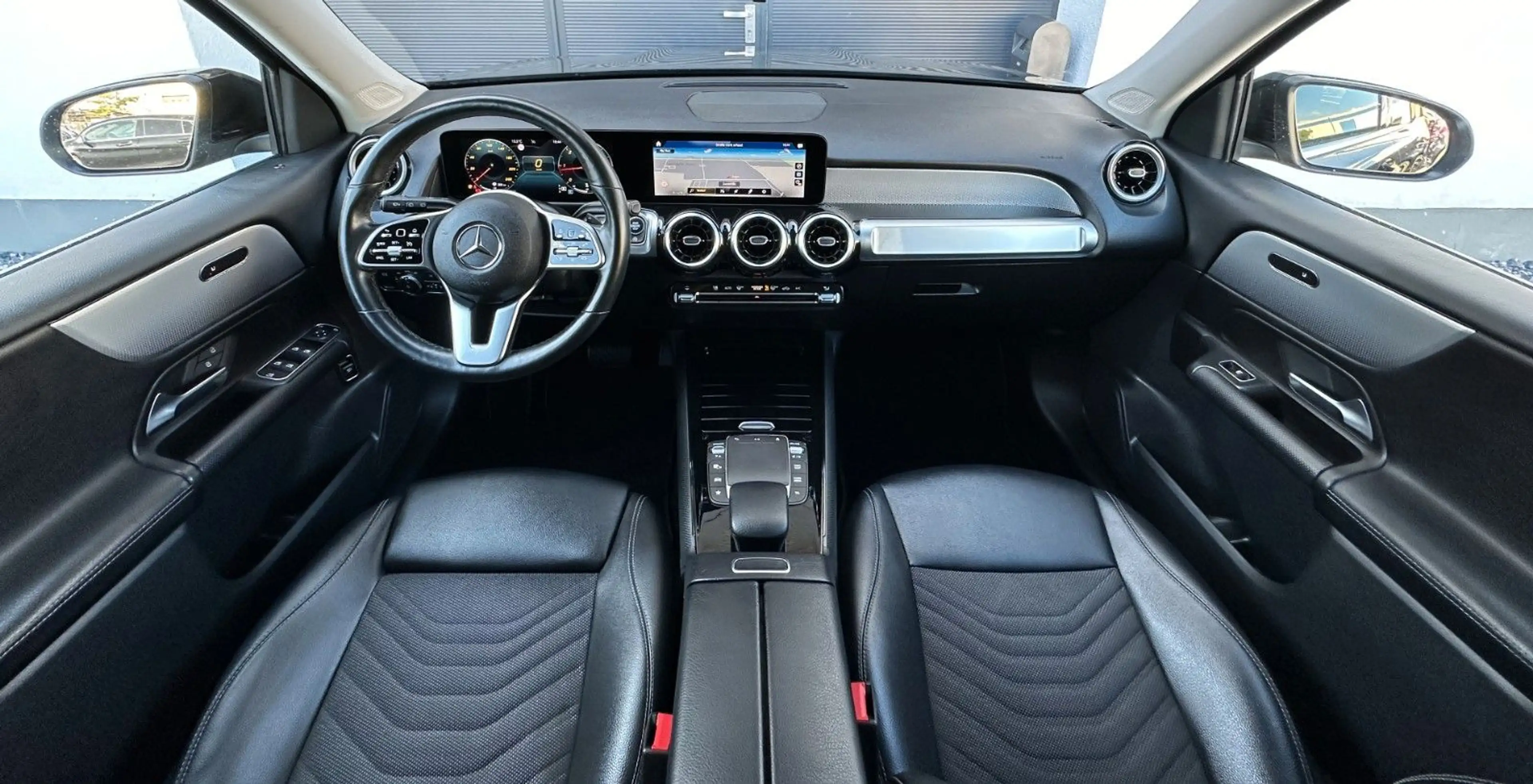 Mercedes-Benz GLB 200 d*STYLE*2HD*NAVI*T.LEDER*AHK*PDC*SHZ* — photo 3