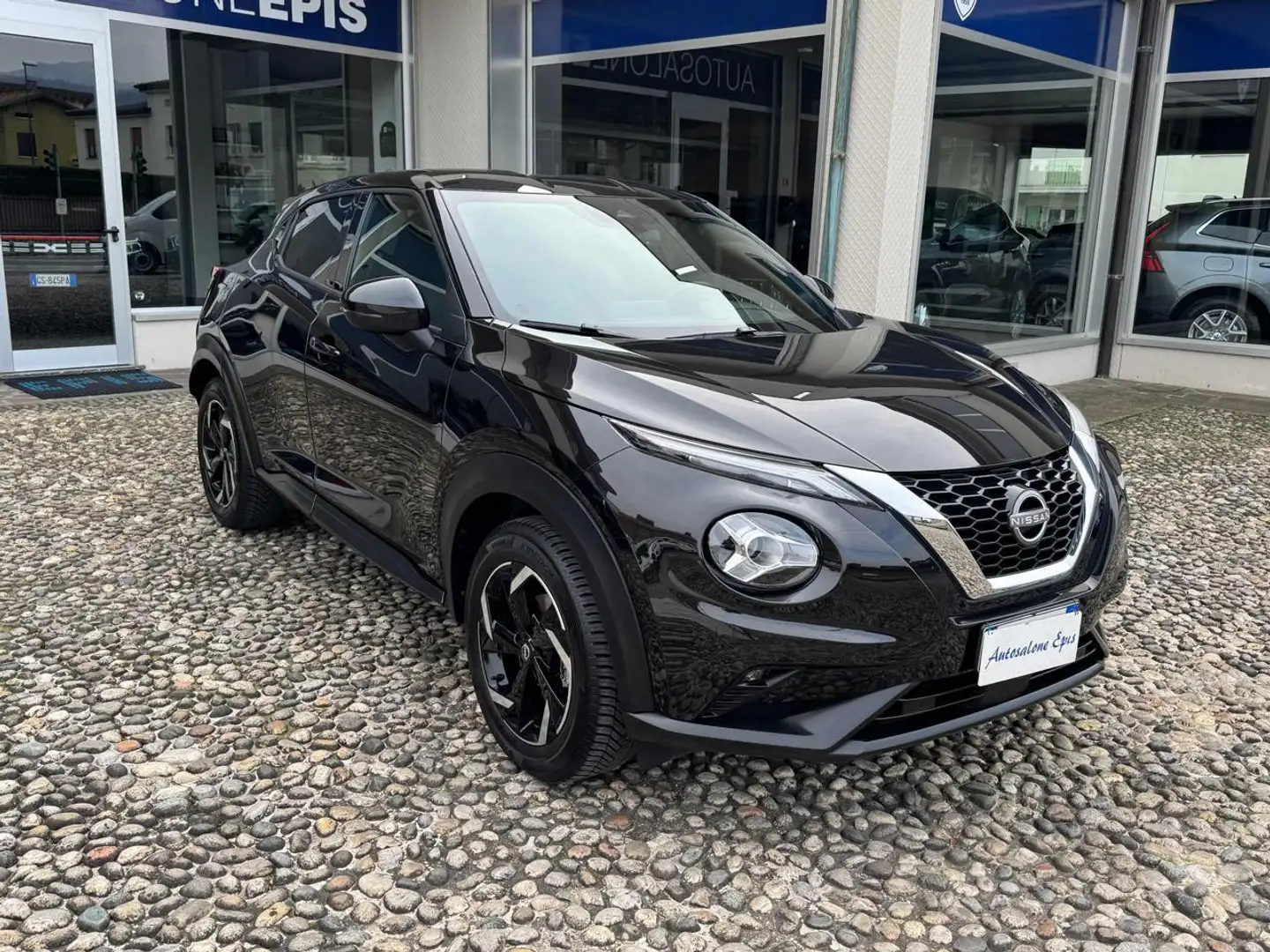 Nissan Juke 1.0 DIG-T 114 CV Tekna Noir - 1
