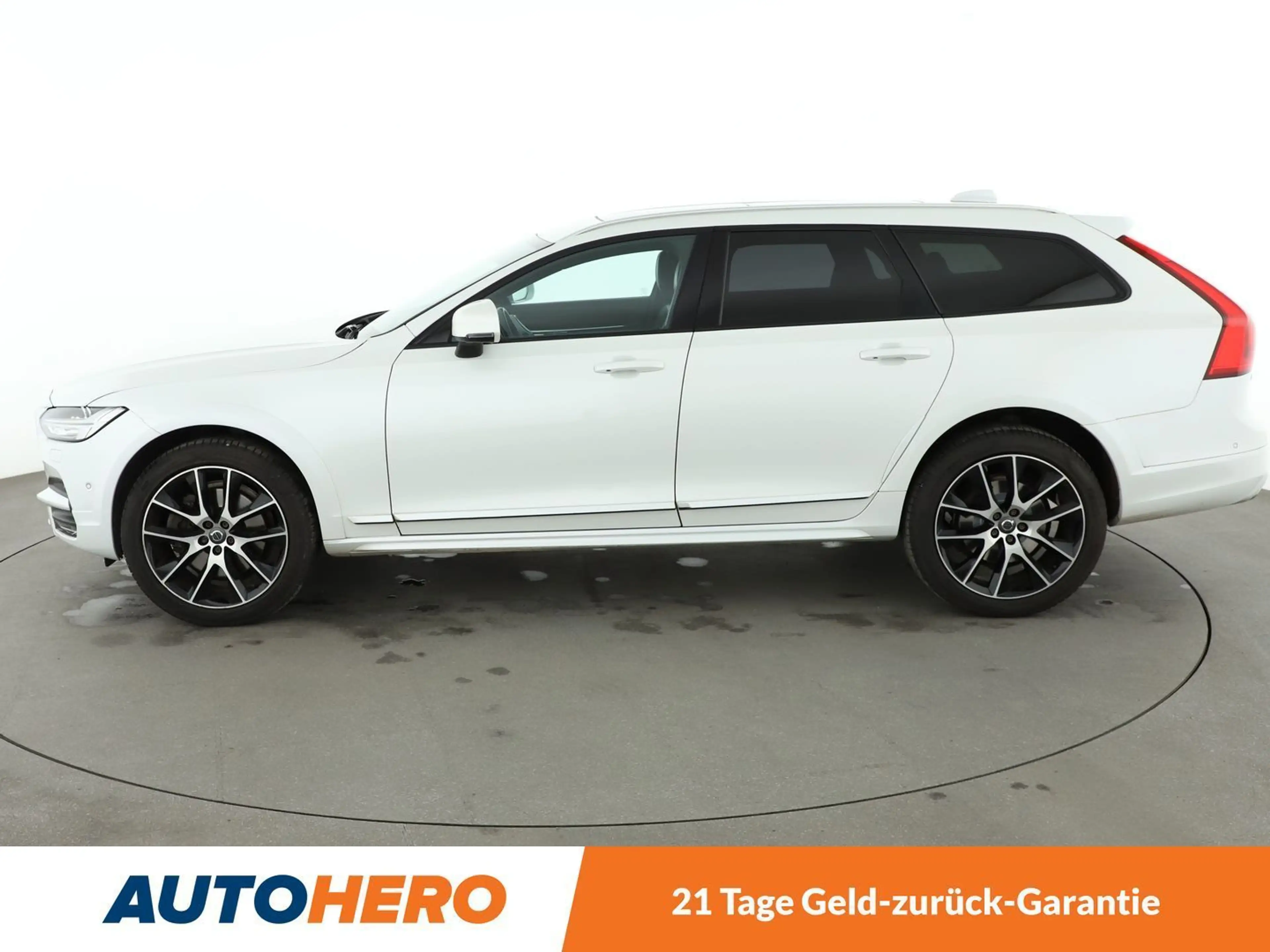 Volvo V90 Cross Country 2.0 T6 Pro AWD Aut.*NAVI*HUD*LED*360°* — photo 3