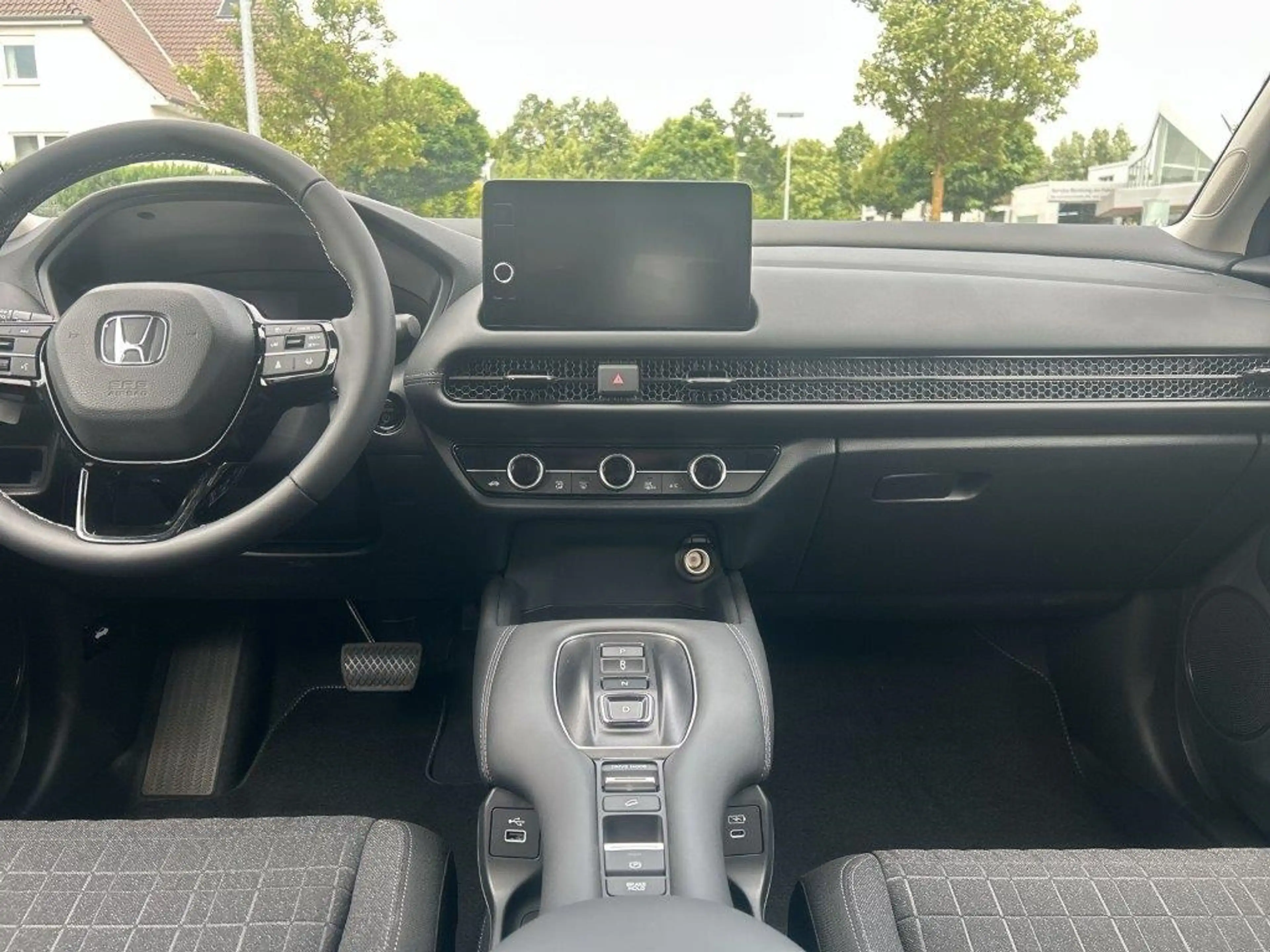 Honda ZR-V Hybrid 2.0 e:HEV Elegance To-Wi-Ass. Rückfahrkamer — photo 10