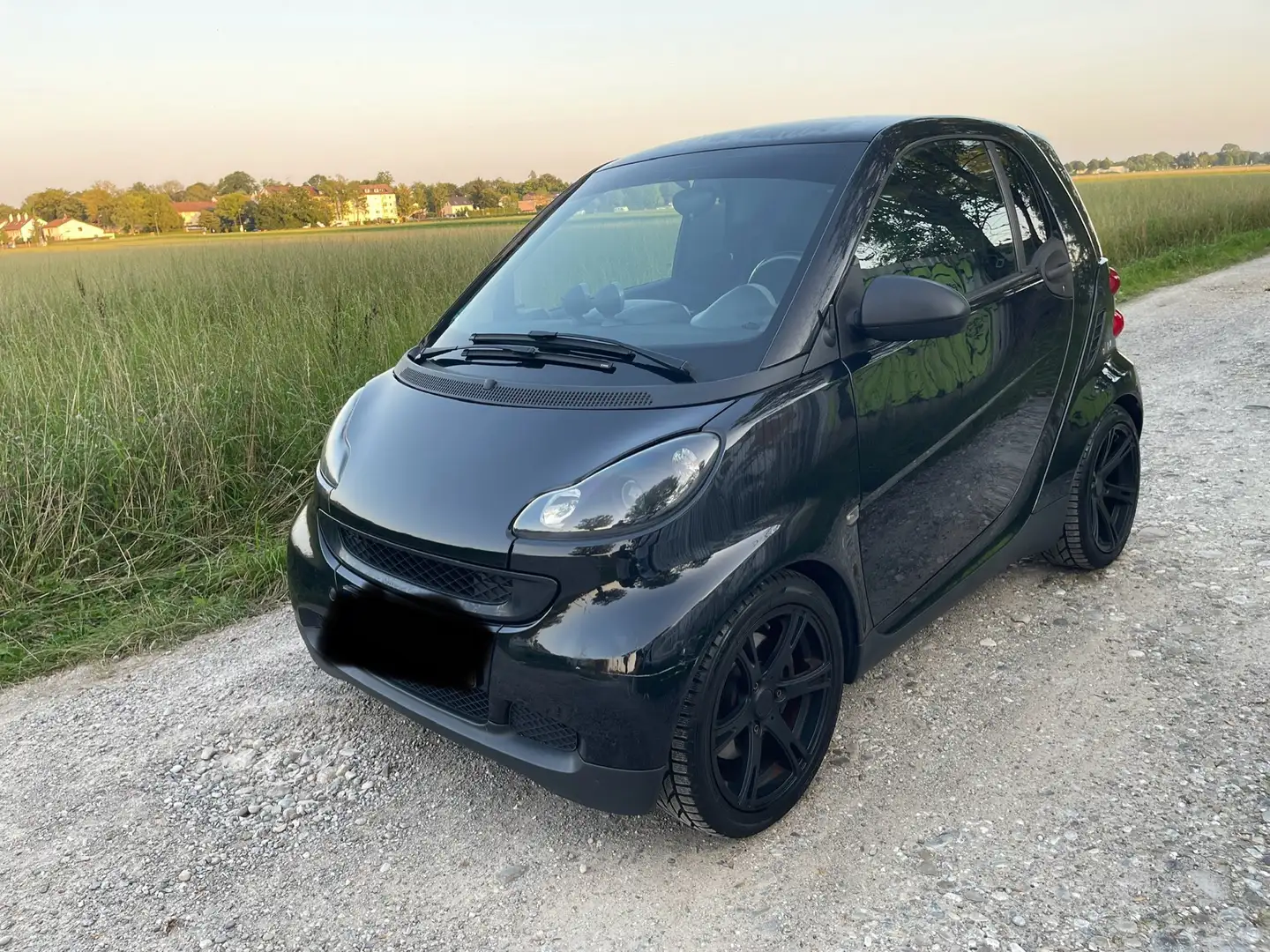 smart forTwo Basis 62kW (451.332) Schwarz - 1