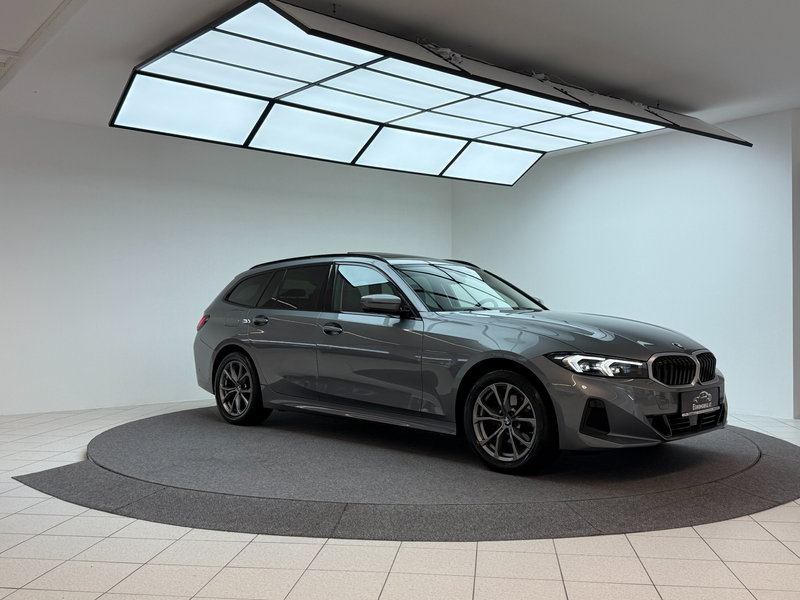 BMW 320 d xDrive *PANO*RFK*AHK*STHZG*LEDER*H&K*LR-HZG*LED* — photo 9