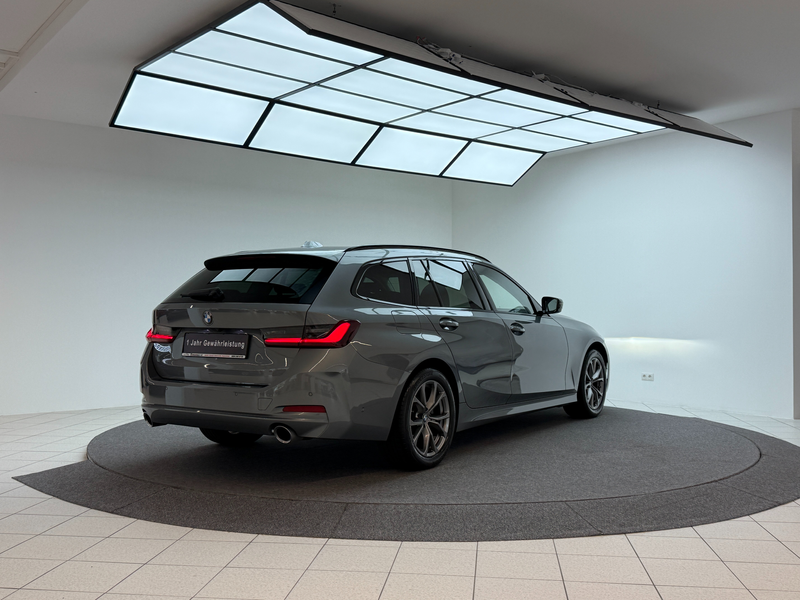 BMW 320 d xDrive *PANO*RFK*AHK*STHZG*LEDER*H&K*LR-HZG*LED* — photo 7