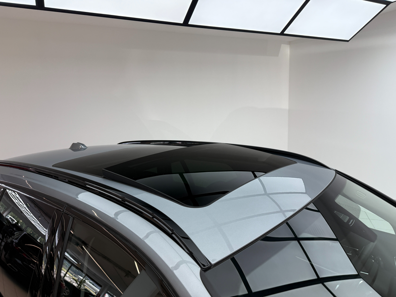 BMW 320 d xDrive *PANO*RFK*AHK*STHZG*LEDER*H&K*LR-HZG*LED* — photo 14