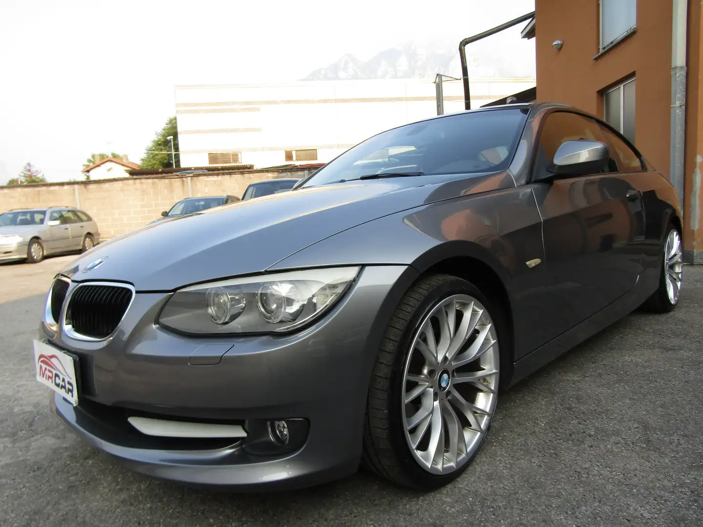 BMW 320 320d Coupé AUTOMATICA * 189.000 KM REALI * Grau - 1