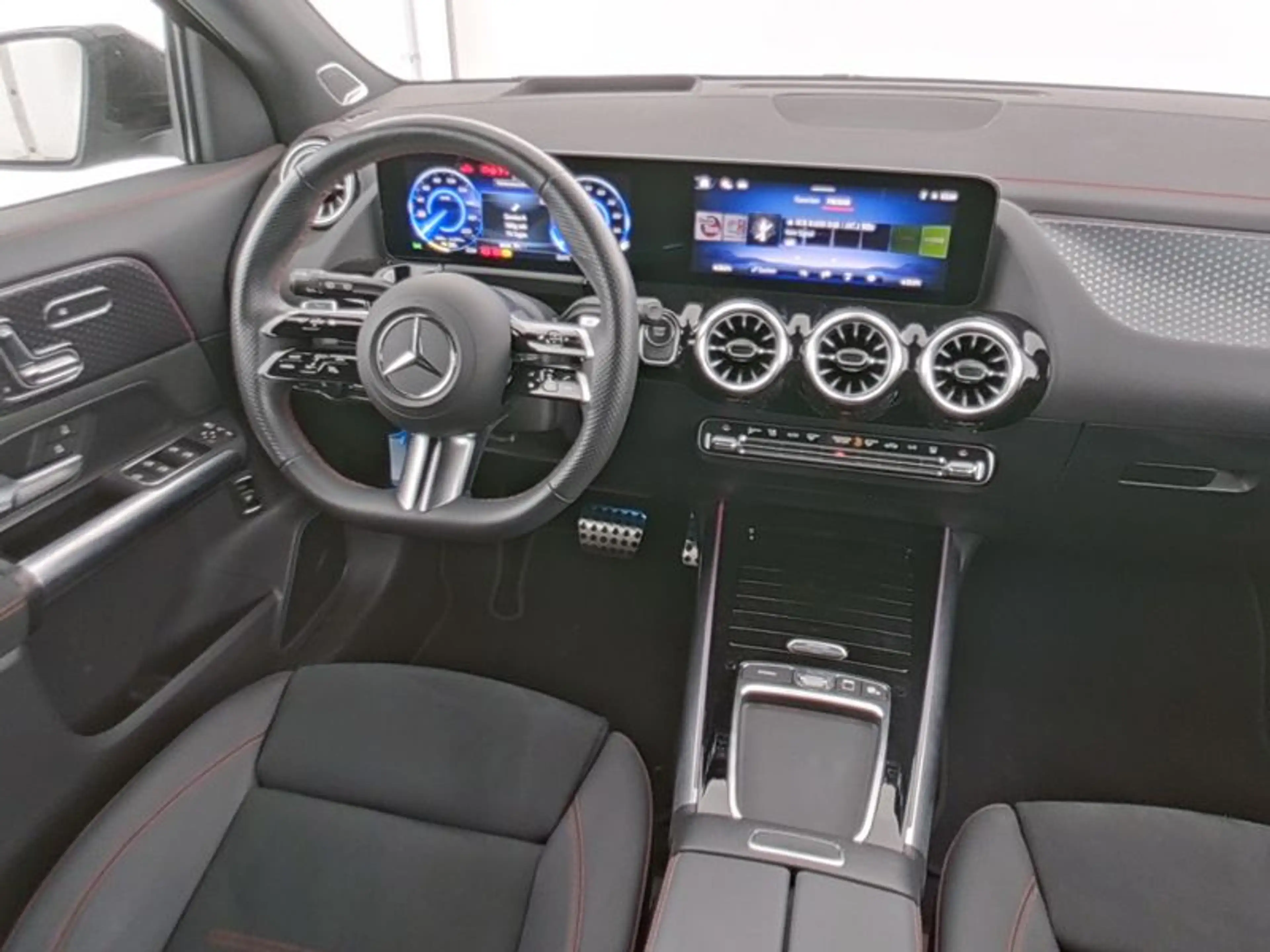 Mercedes-Benz EQA 350 4M AMG-Sport/Pano/Burm/Night/Distr/20' — photo 7