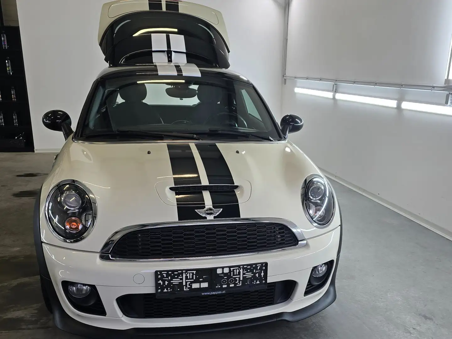 MINI John Cooper Works JCW SD mit Leder Armaturenbrett und Navi Weiß - 2