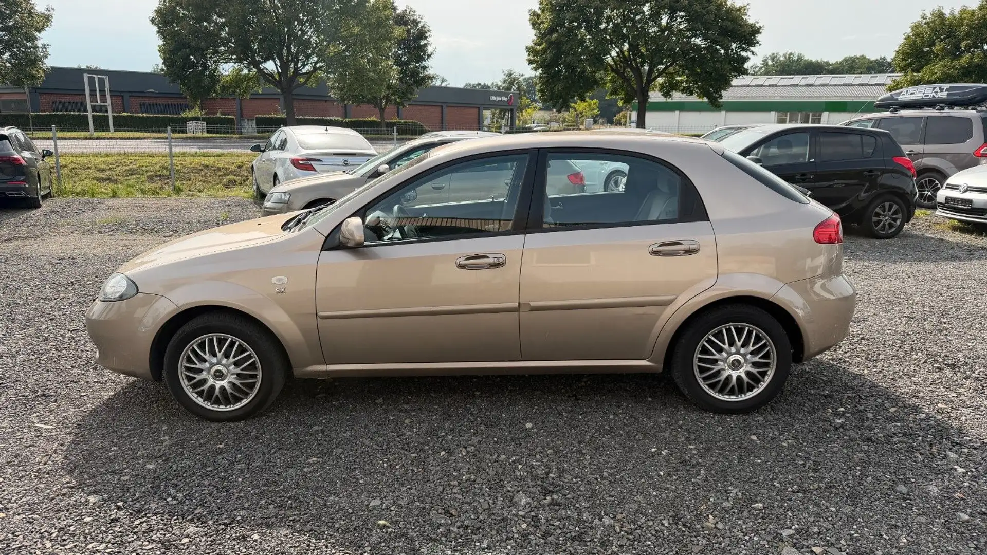 Chevrolet Lacetti SE 2-Hand Klima CD-Radio 8-fach bereift - 2