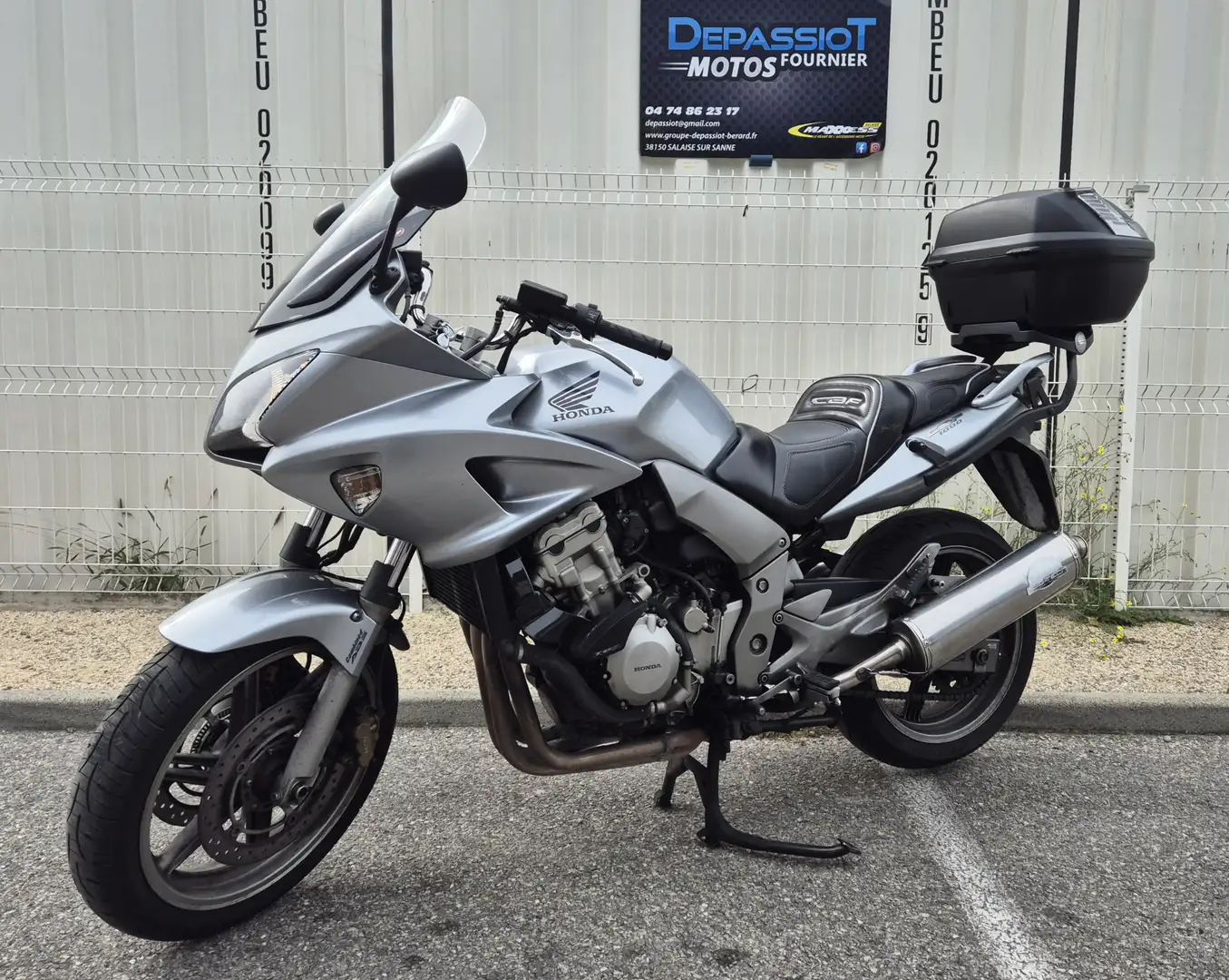 Honda CBF 1000 Gris - 2
