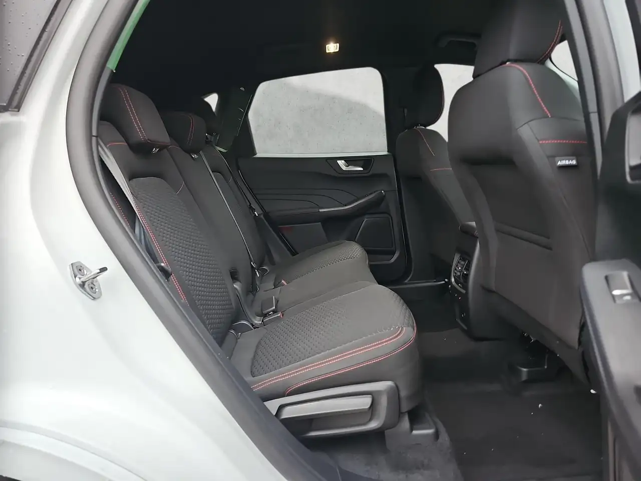 Ford Kuga 1.5 EB Autom. ST Line 5J.Gar KeyFree Kamera 14