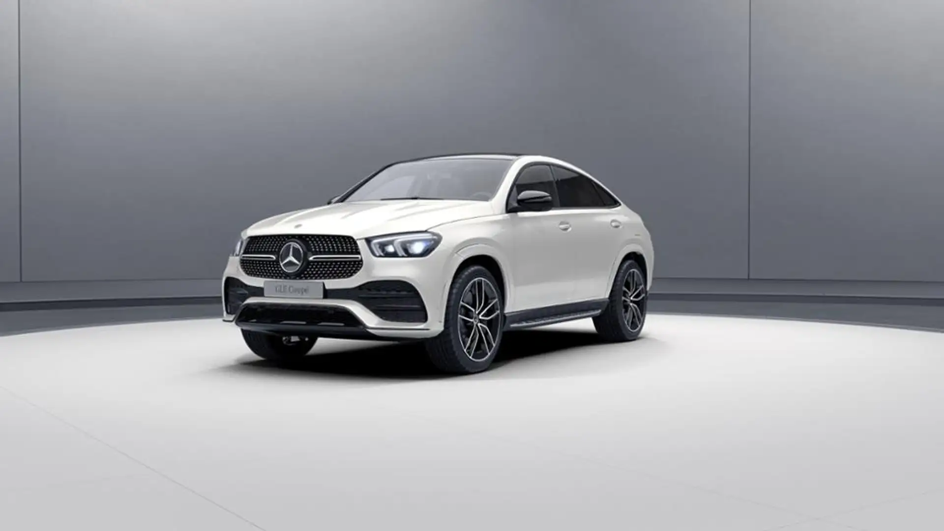 Mercedes-Benz GLE 350 de 4M Coupé AMG/MULTIBEAM/Fahrass/Pano-D Weiß - 1