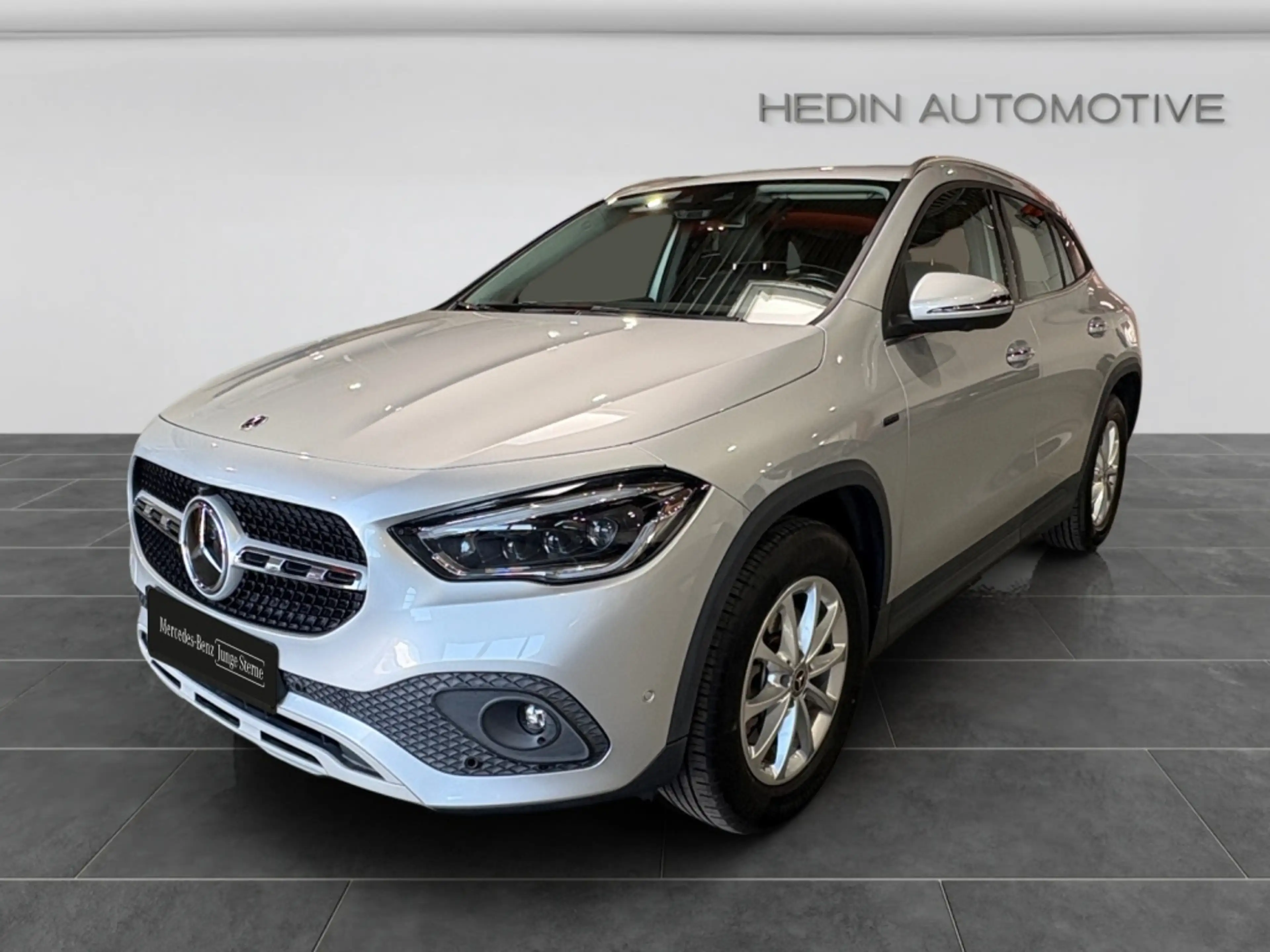 Mercedes-Benz GLA 250 e DISTR|MBEAM|KEYL|AHK|360°|SHZ+LHZ|AMBI — photo 2