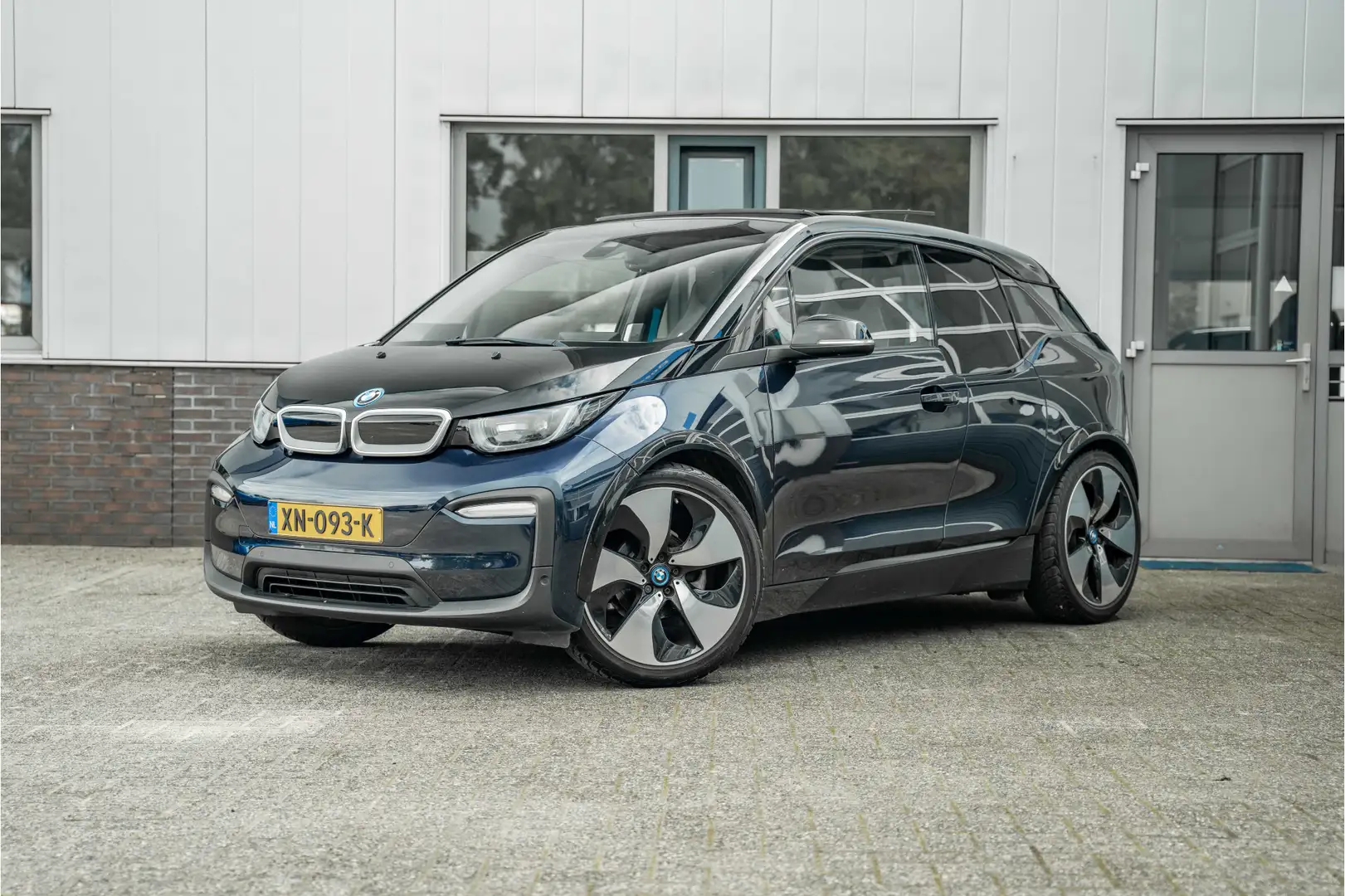 BMW i3 | Sport | 120Ah 42 kWh Blauw - 1