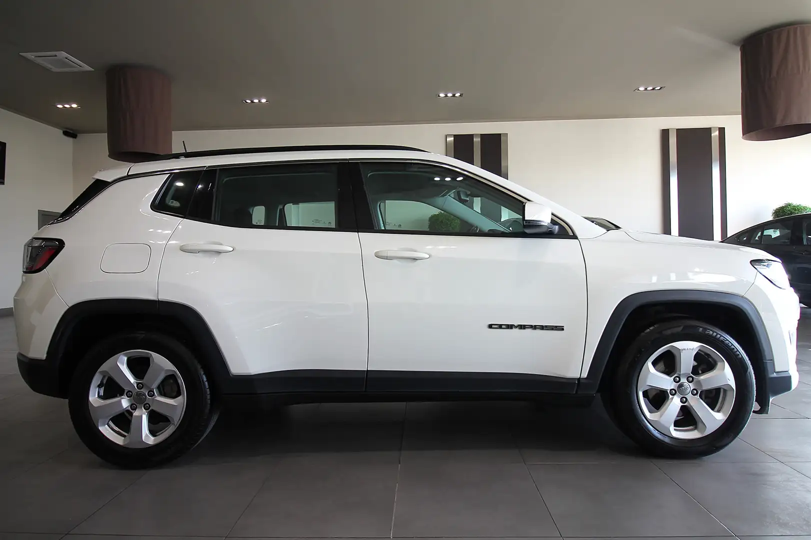 Jeep Compass Compass 1.6 mjt Longitude 2wd 120cv my20 Wit - 2