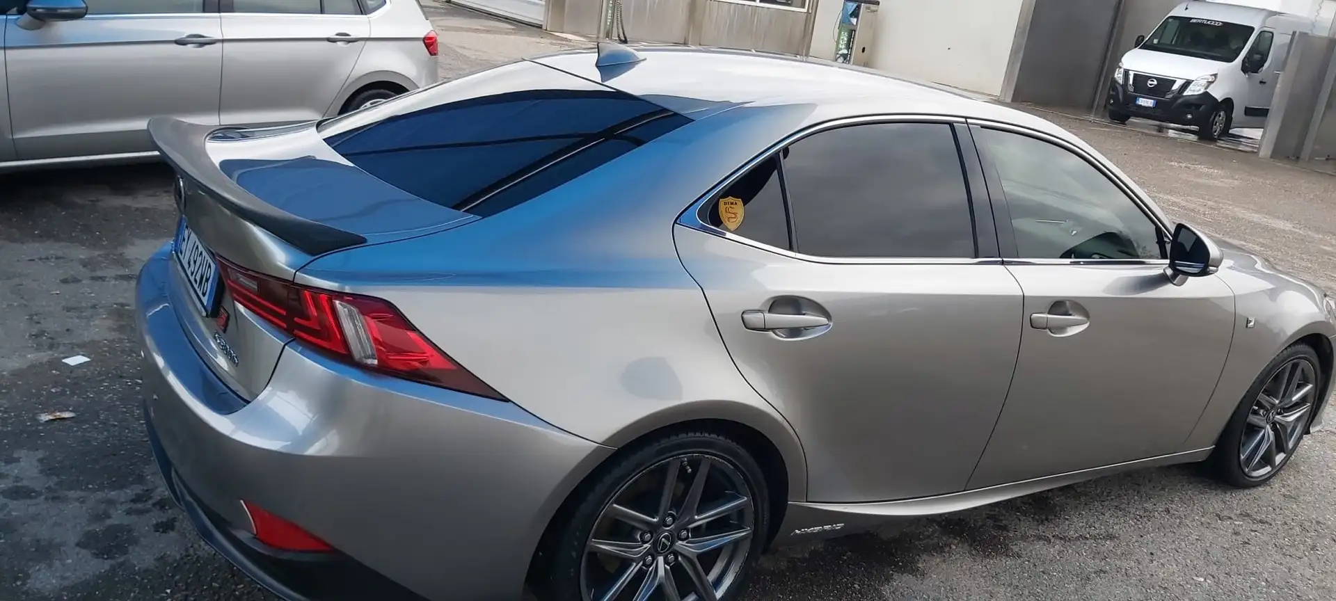Lexus IS 300 300h 2.5 F-Sport cvt - 2