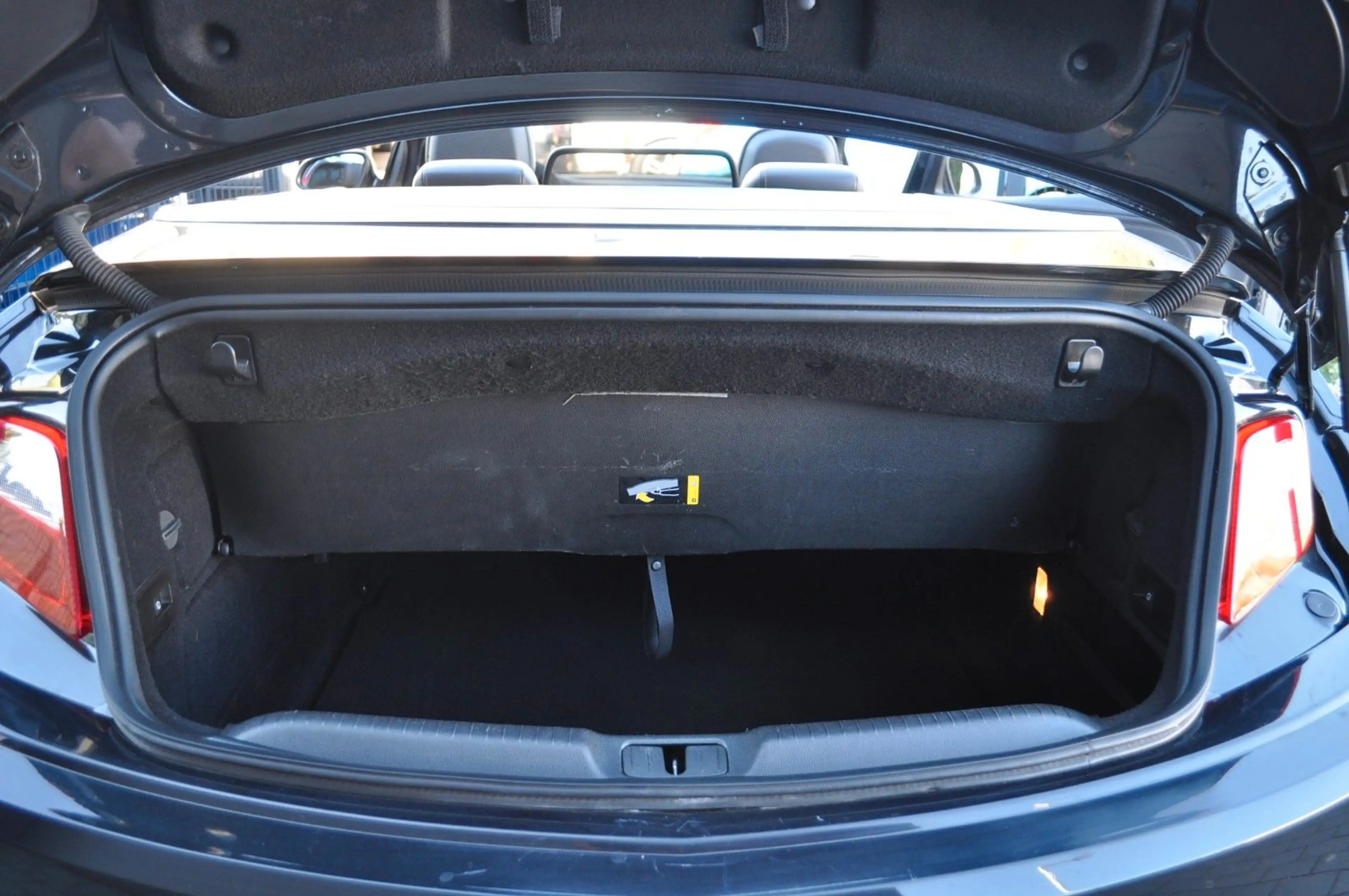 Opel Cascada 1.6 Innovation * AUTOMATIC - TÜV NEU * — photo 18