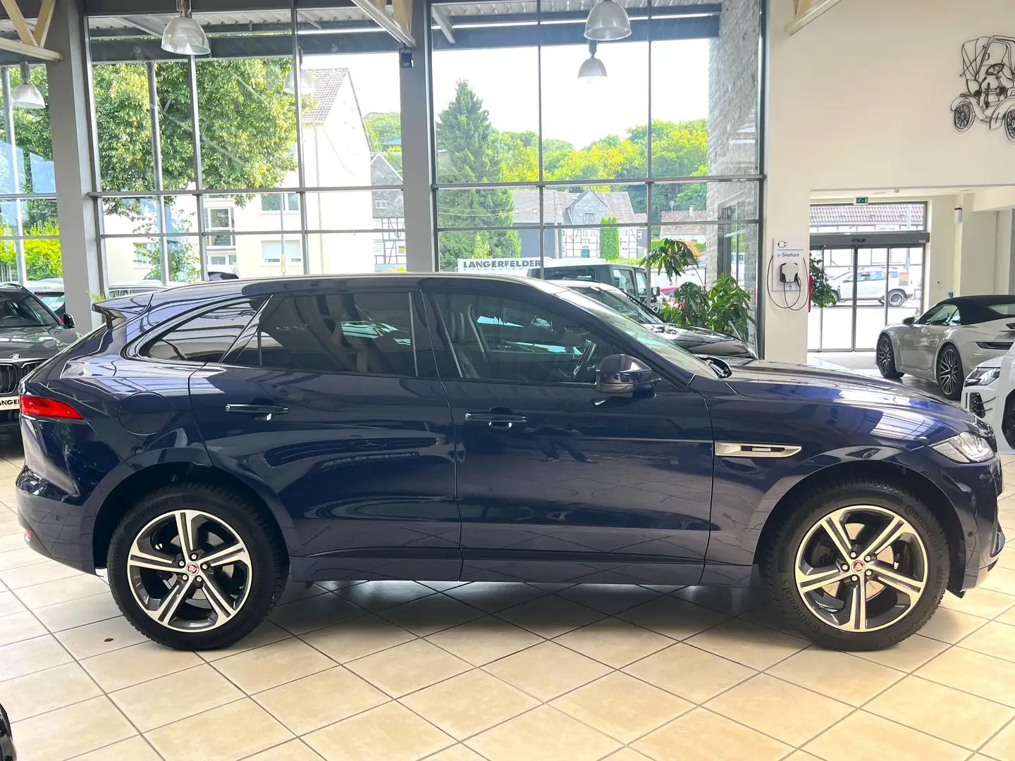 Jaguar F-Pace F-PaceR-Sport 30d AWD*TPM*PANO*AHK*SHZ*NAV*RFK* Bleu - 2