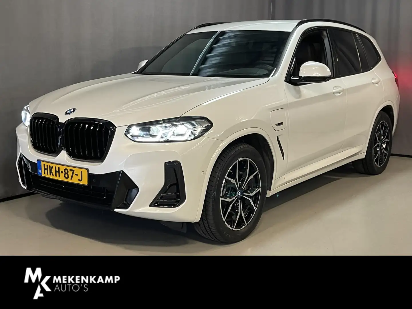 BMW X3 xDrive30e High Executive M Sport 19"/Leder/Stoelve Wit - 1