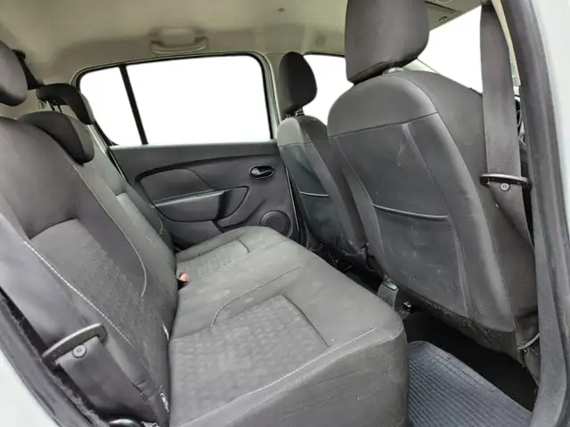 Dacia Sandero view 9