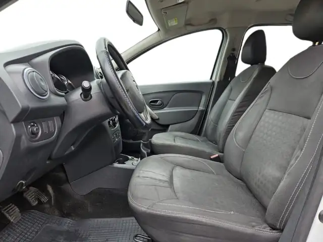 Dacia Sandero view 6