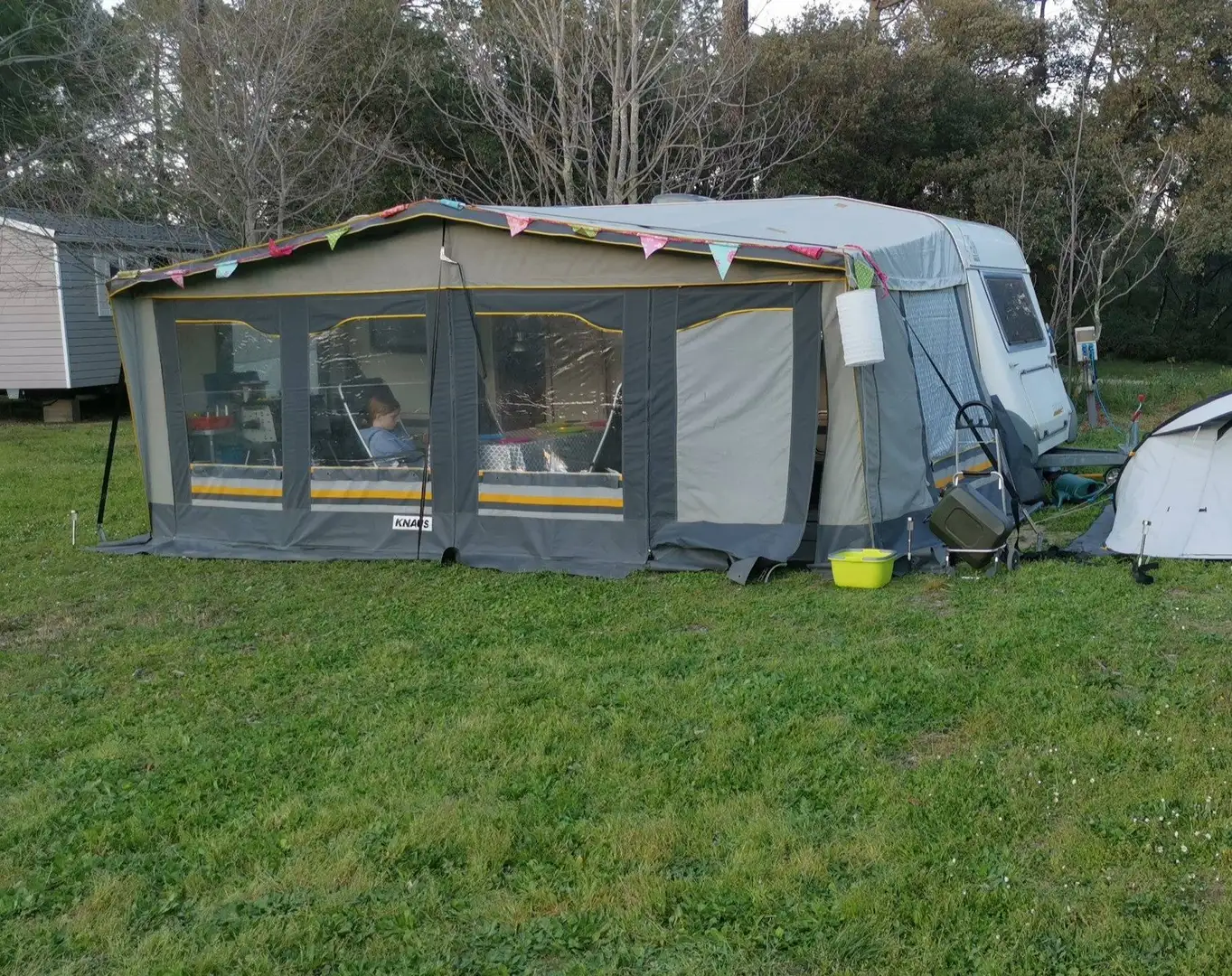 Caravans-Wohnm Knaus 550 TKM Weiß - 2