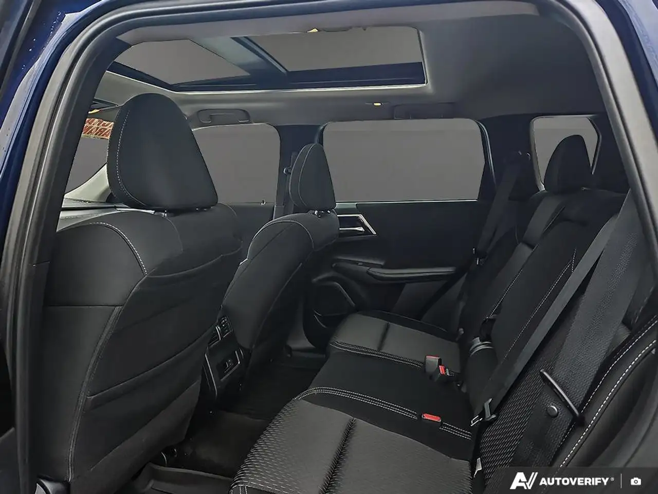 Mitsubishi Outlander снимка Mitsubishi Outlander