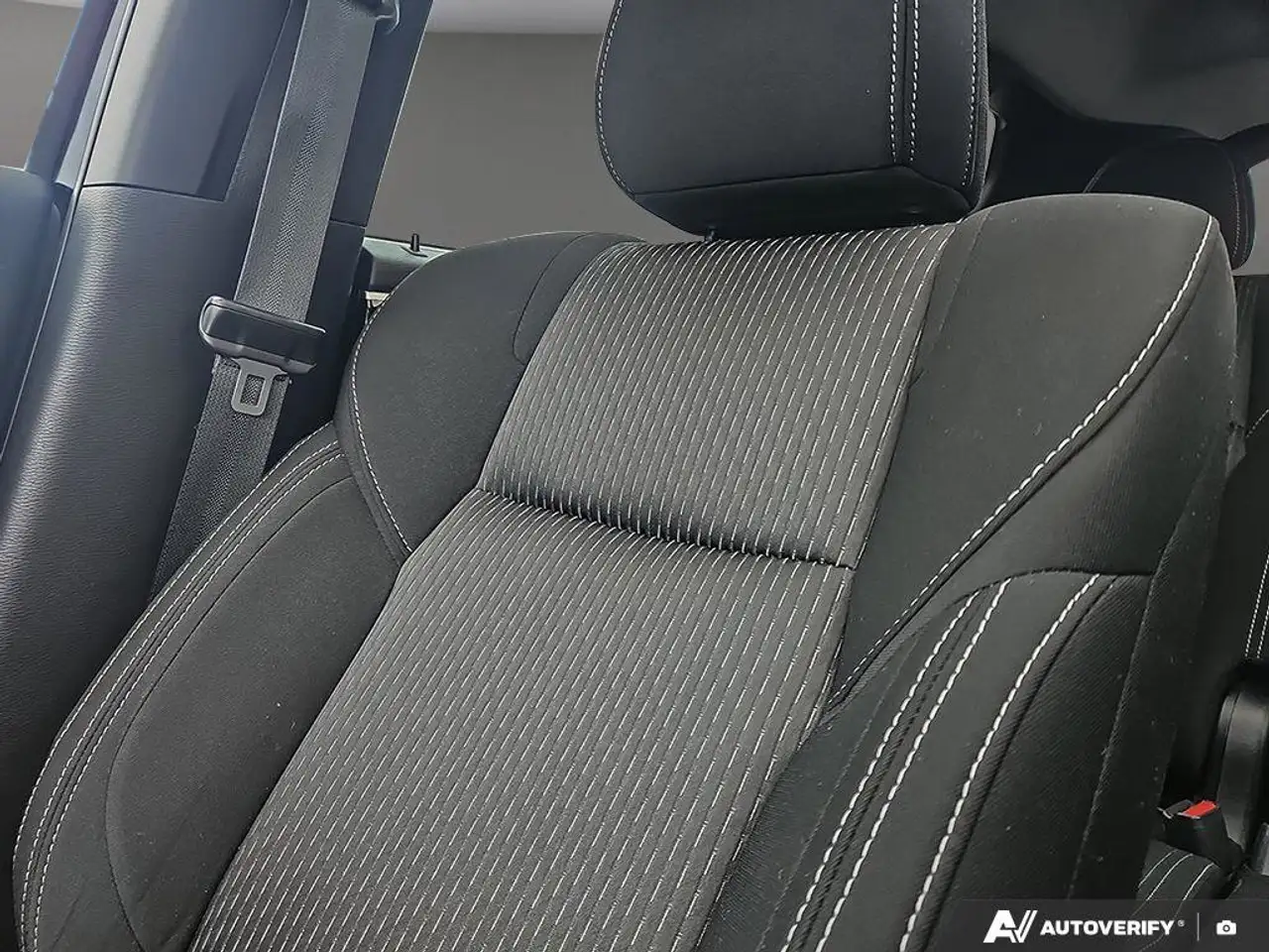 Mitsubishi Outlander снимка Mitsubishi Outlander