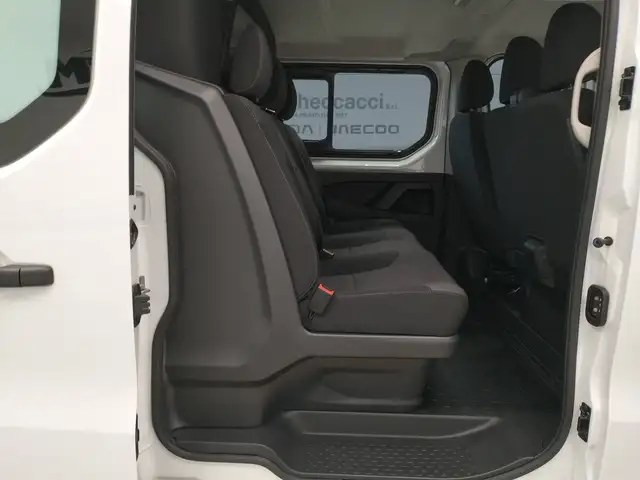Renault Trafic view 13