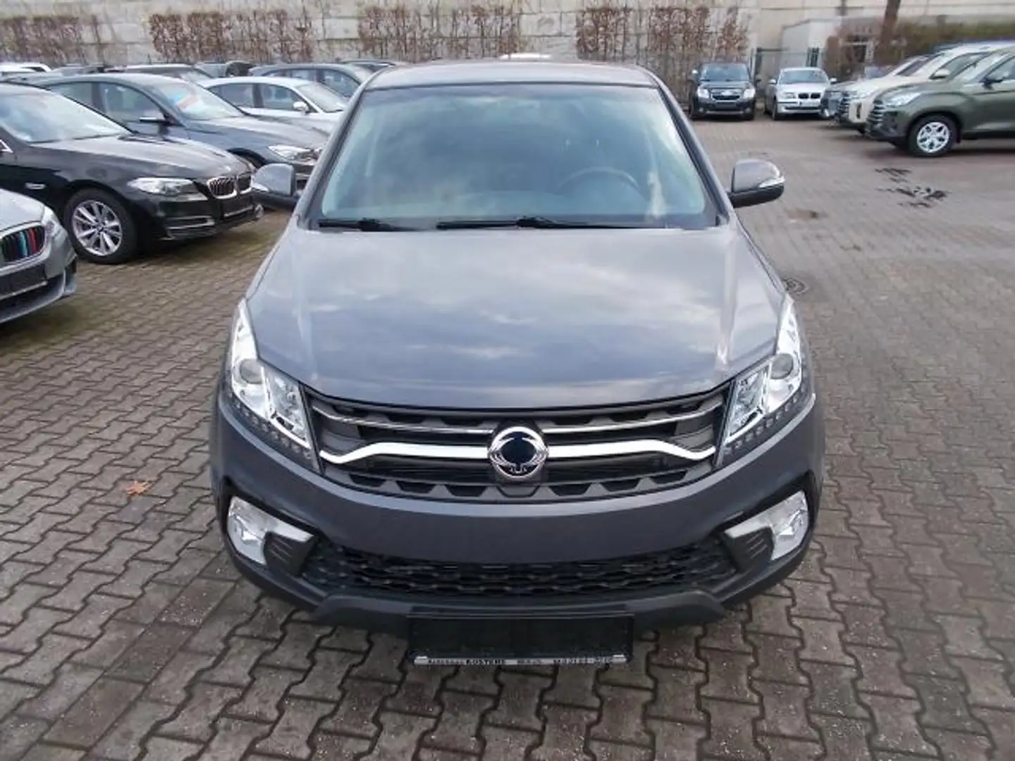 SsangYong Korando 2.2 TD, 2WD, AHK 2.000 KG, Sitzheizung Grau - 2